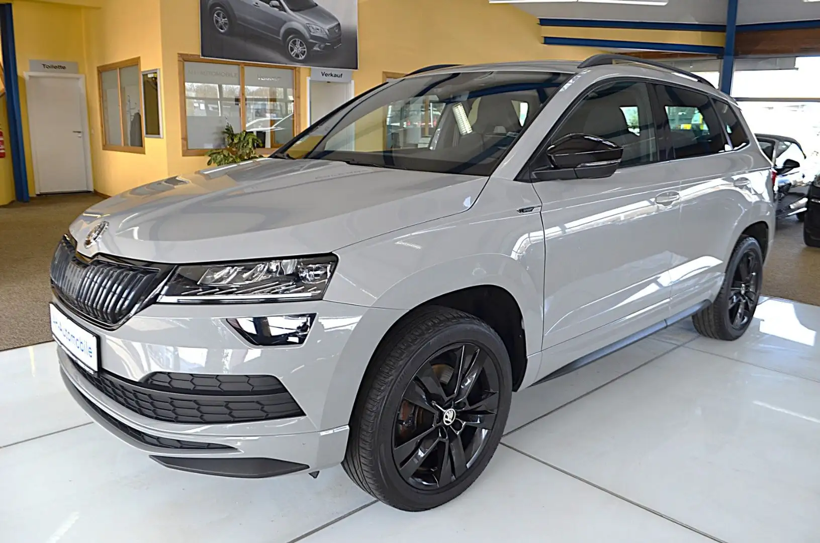 Skoda Karoq Sportline Bi-XENON / KLIMAAUTO./ PDC Grau - 1