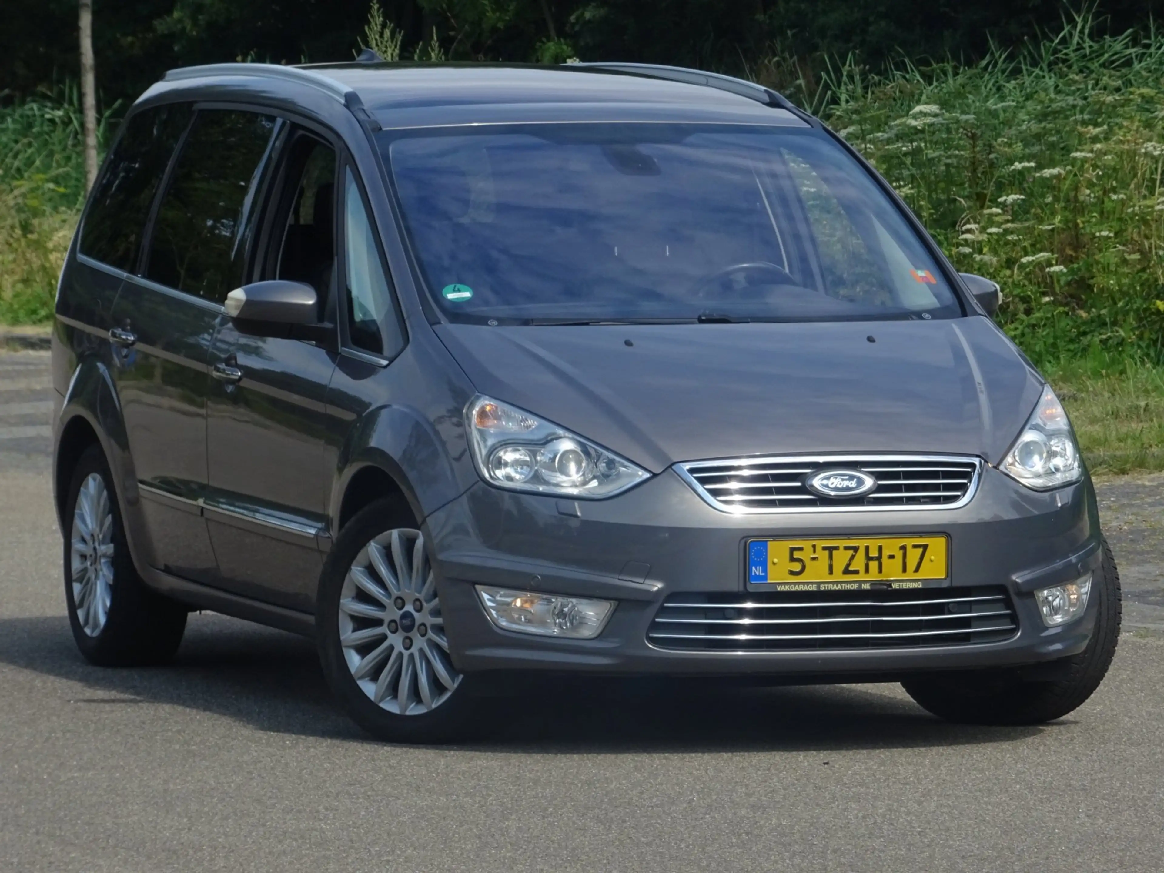 Ford Galaxy 1.6 SCTi Platinum BJ2014 FULL OPTIONS! — photo 4