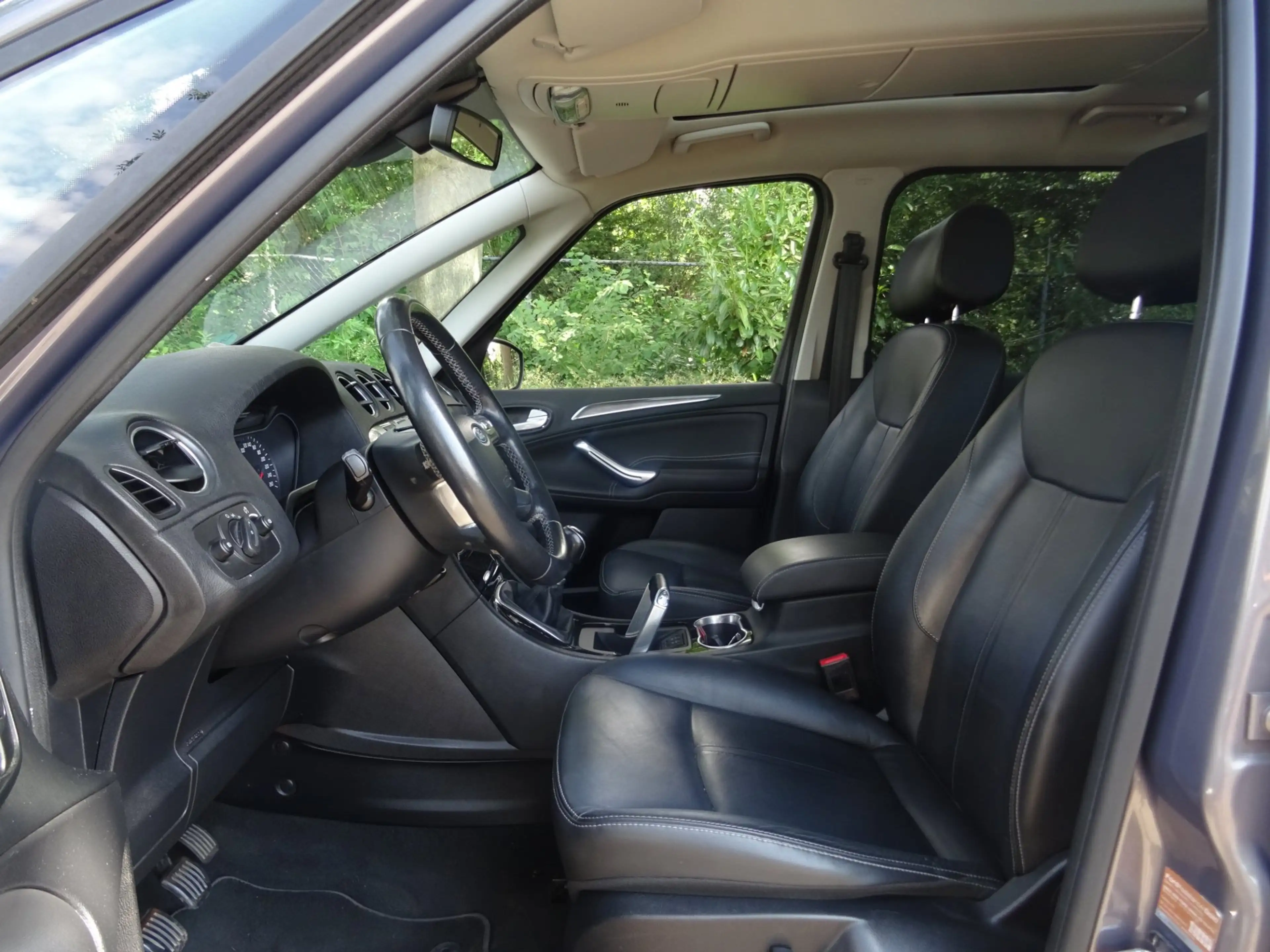 Ford Galaxy 1.6 SCTi Platinum BJ2014 FULL OPTIONS! — photo 5