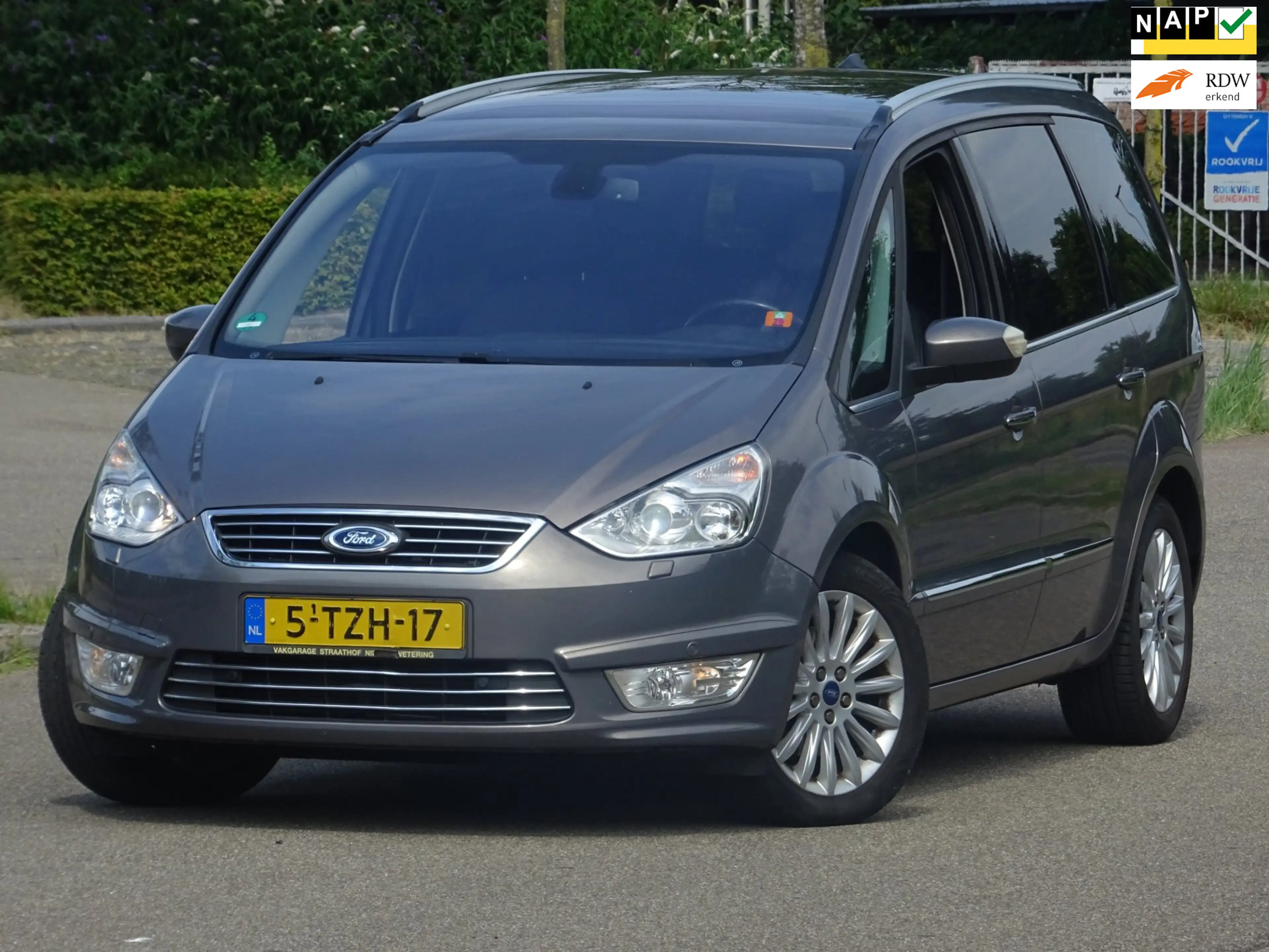 Ford Galaxy 1.6 SCTi Platinum BJ2014 FULL OPTIONS!