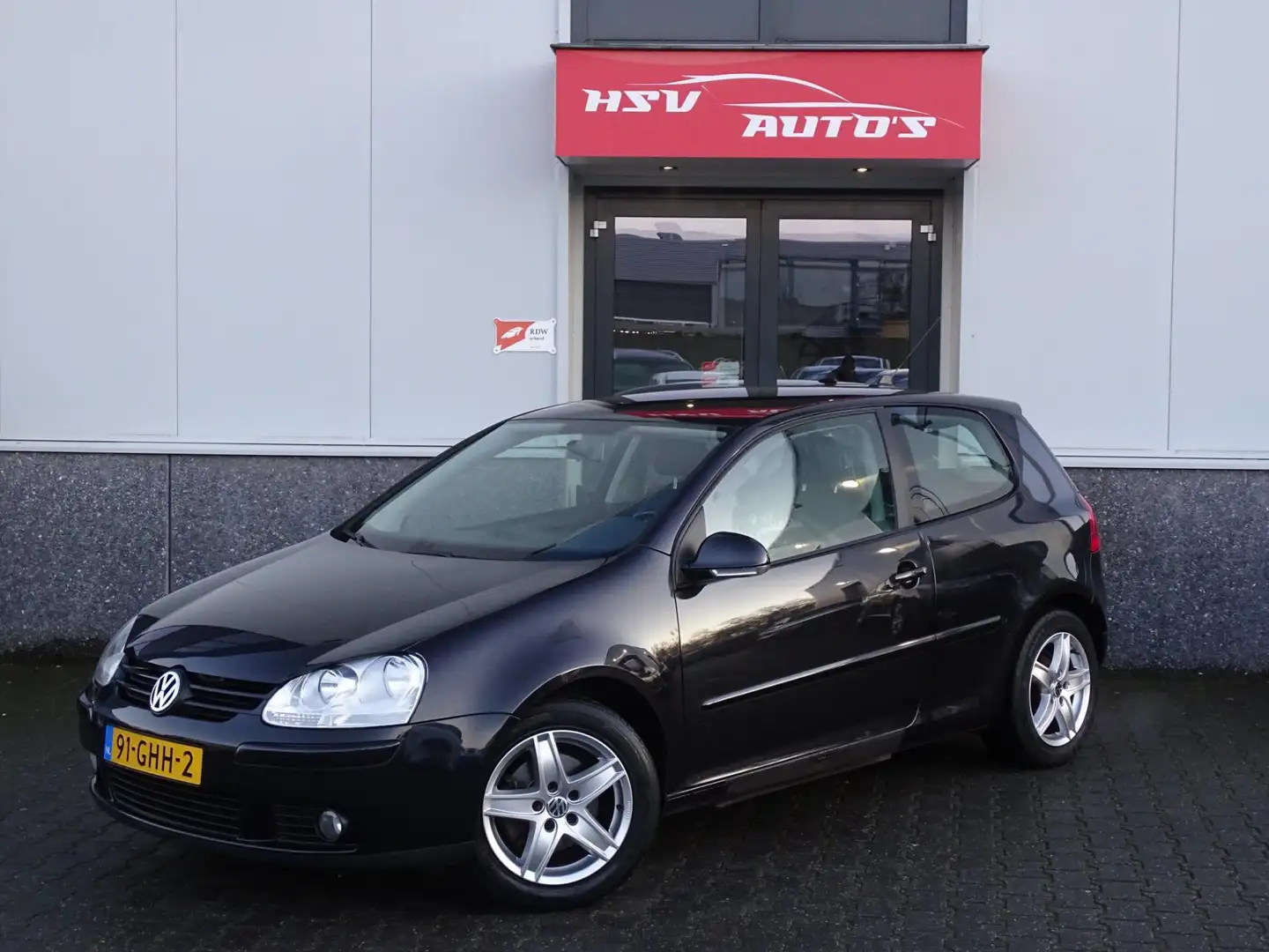 Volkswagen Golf 1.4 TSI Invalide auto 142.000 km org NL Zwart - 1