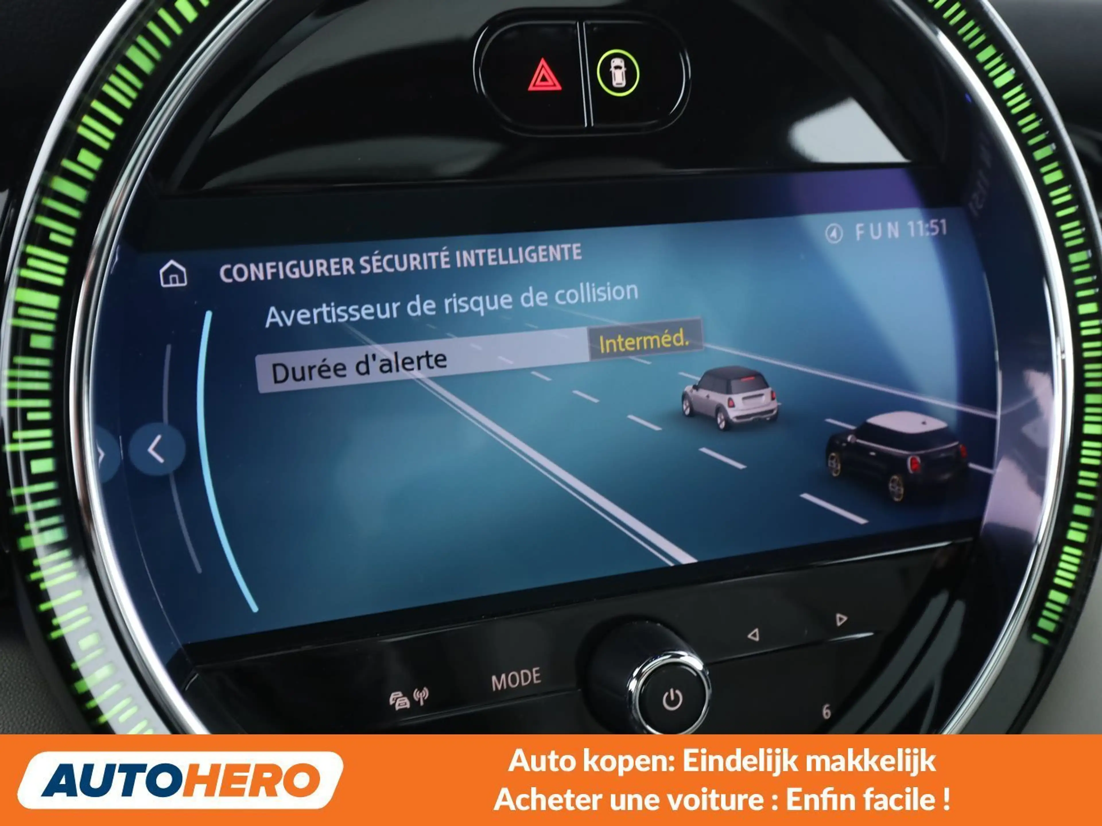 MINI Cooper SE Cooper SE Classic Trim — photo 10
