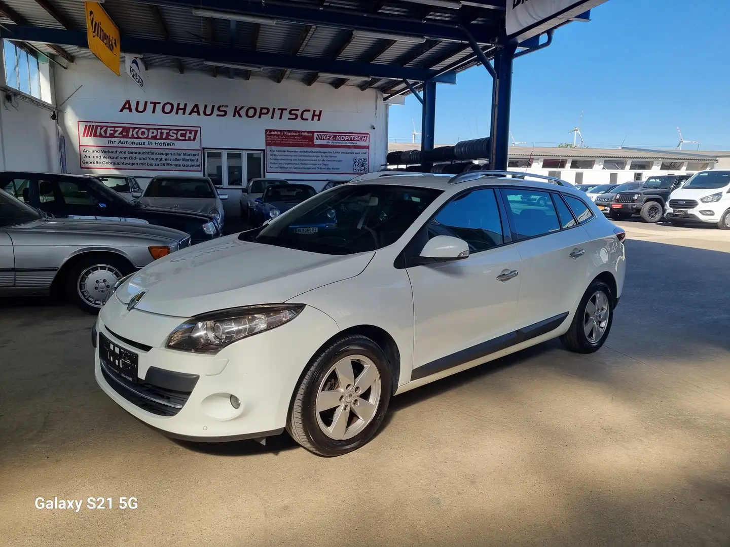 Renault Megane Kombi 1,5 dci Dynamique Weiß - 1