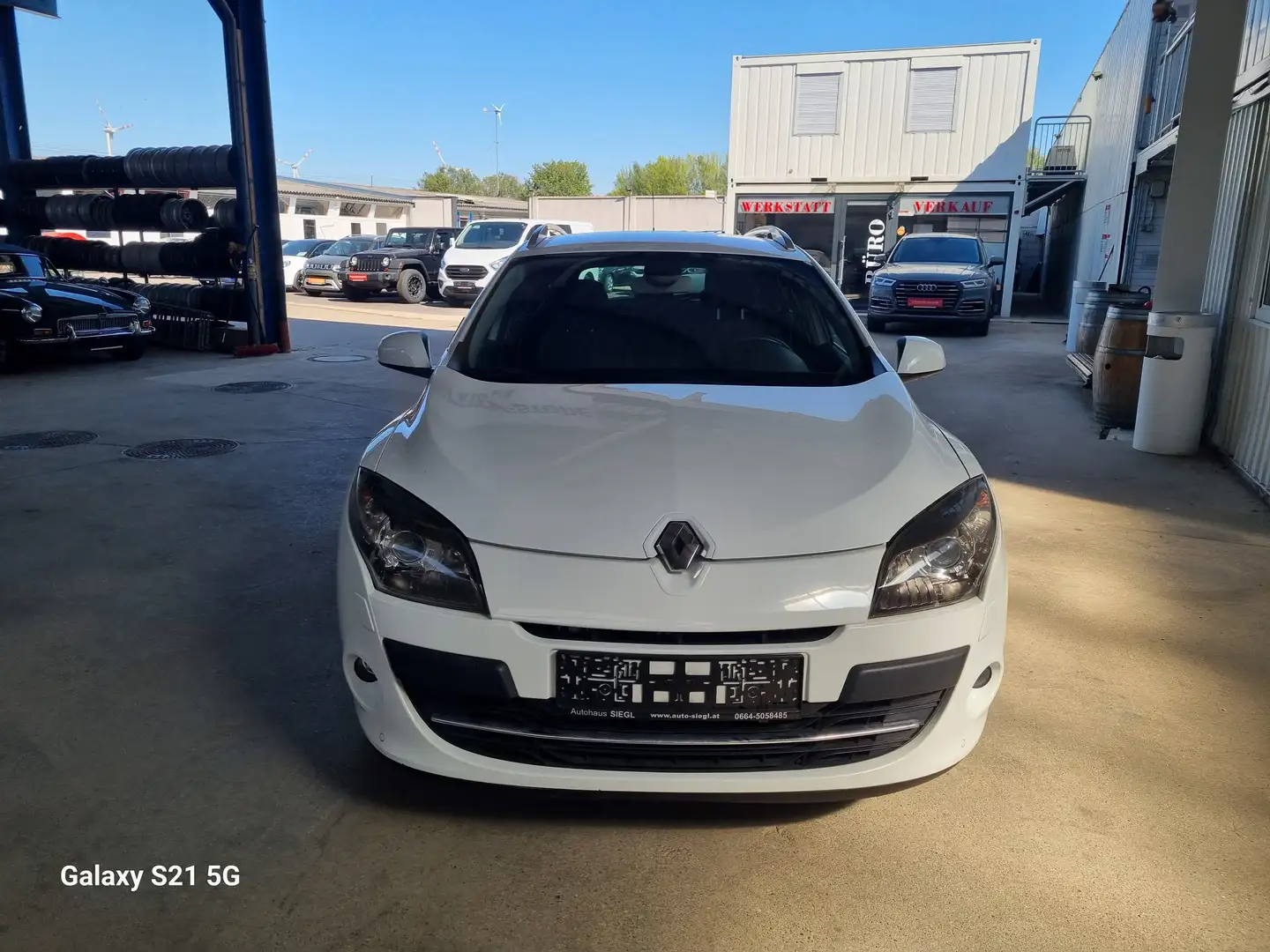 Renault Megane Kombi 1,5 dci Dynamique Weiß - 2