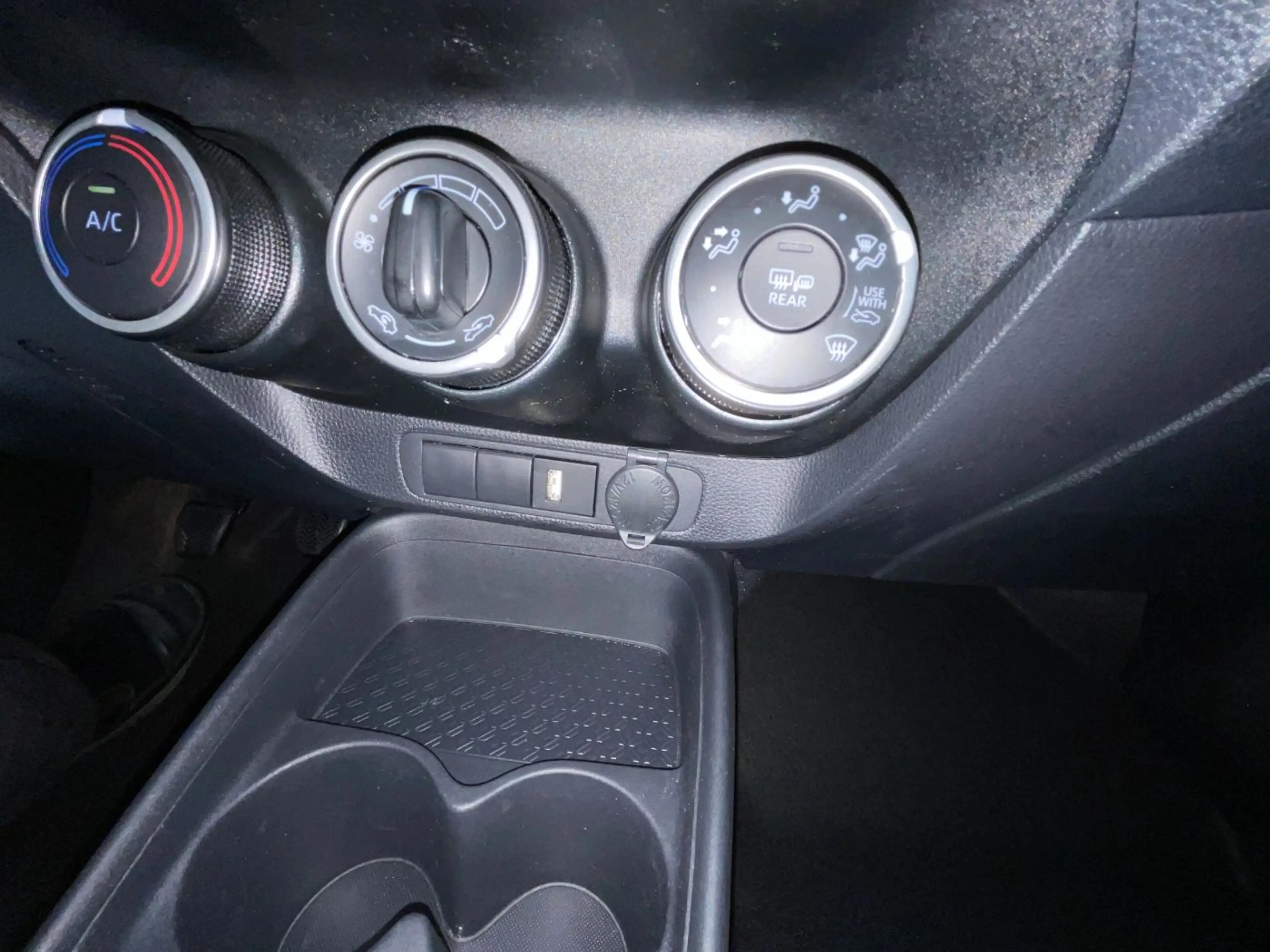 Toyota Aygo X 1.0 VVT-i, Play Klimaanlage,Rückfahrkamera — photo 15