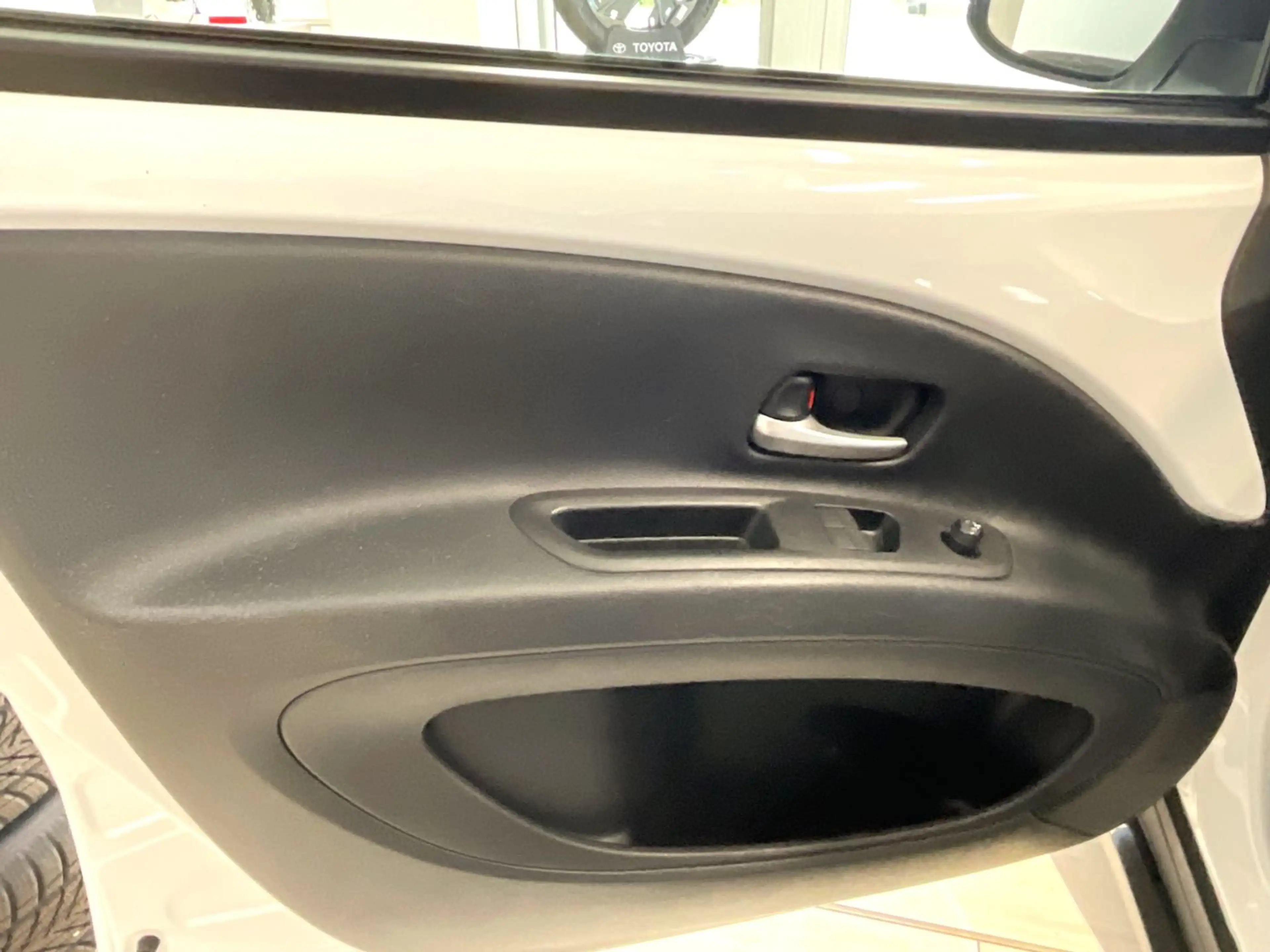 Toyota Aygo X 1.0 VVT-i, Play Klimaanlage,Rückfahrkamera — photo 10