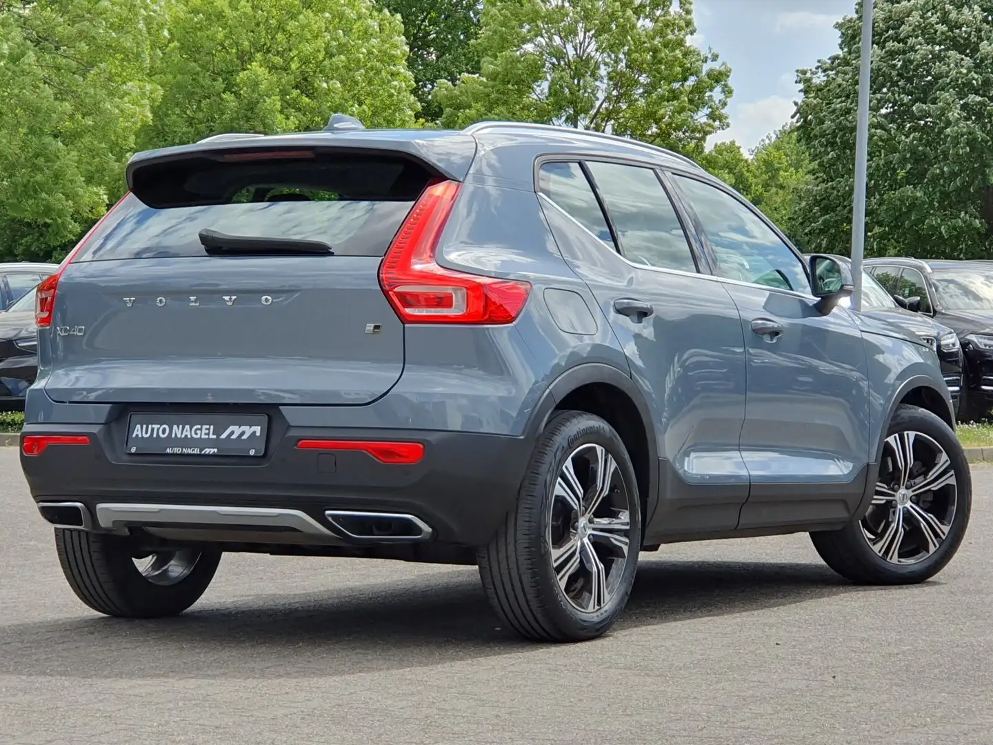 Volvo XC40 XC40 D3 Autom. AWD Inscription AHK Gris - 2