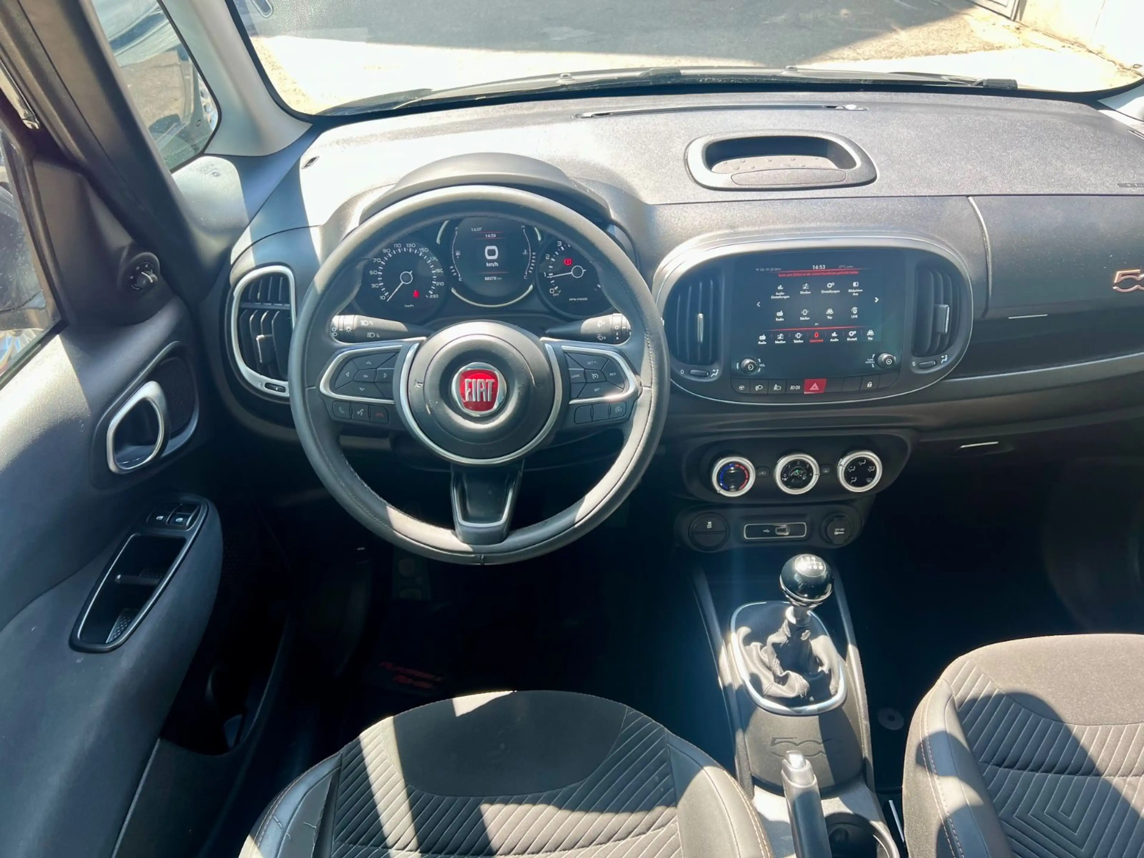 Fiat 500L S-Design *CAM*KLIMA*CAR-PLAY*1-J GAR* — photo 12