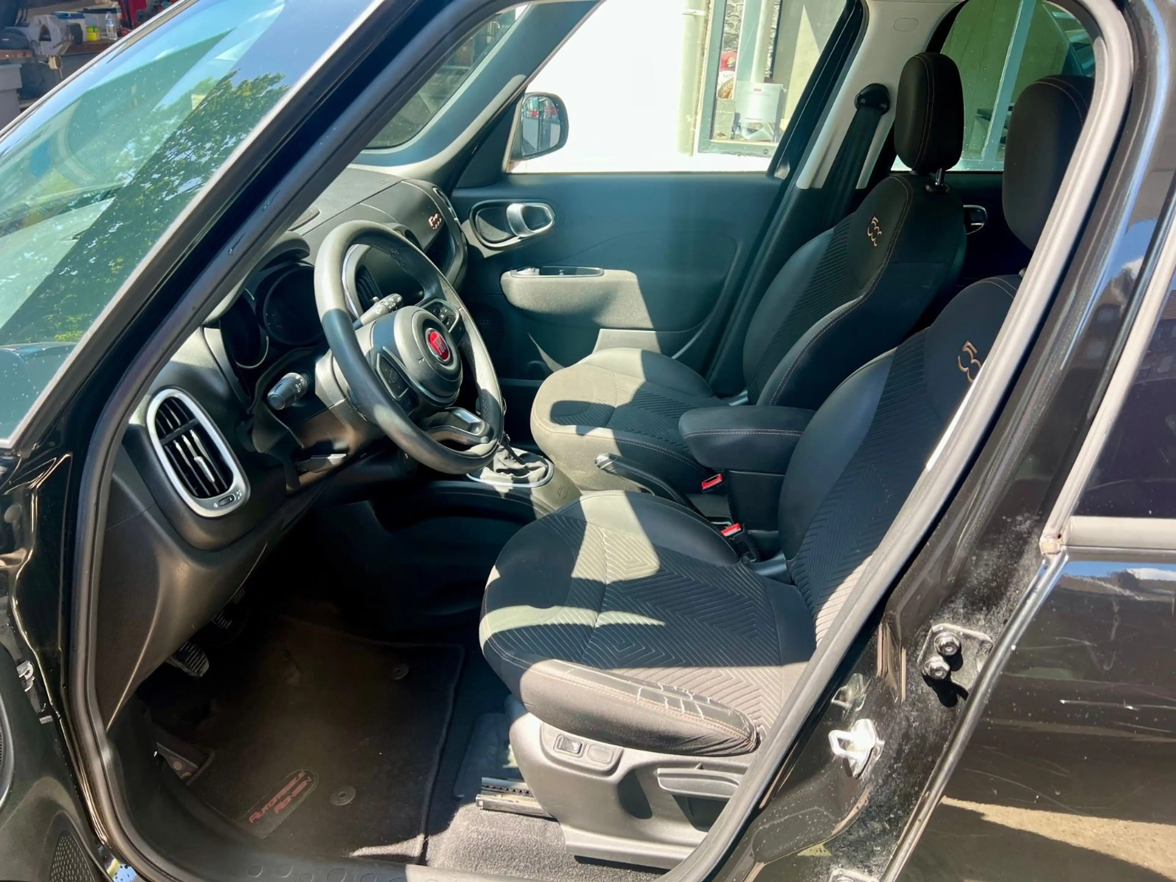 Fiat 500L S-Design *CAM*KLIMA*CAR-PLAY*1-J GAR* — photo 7