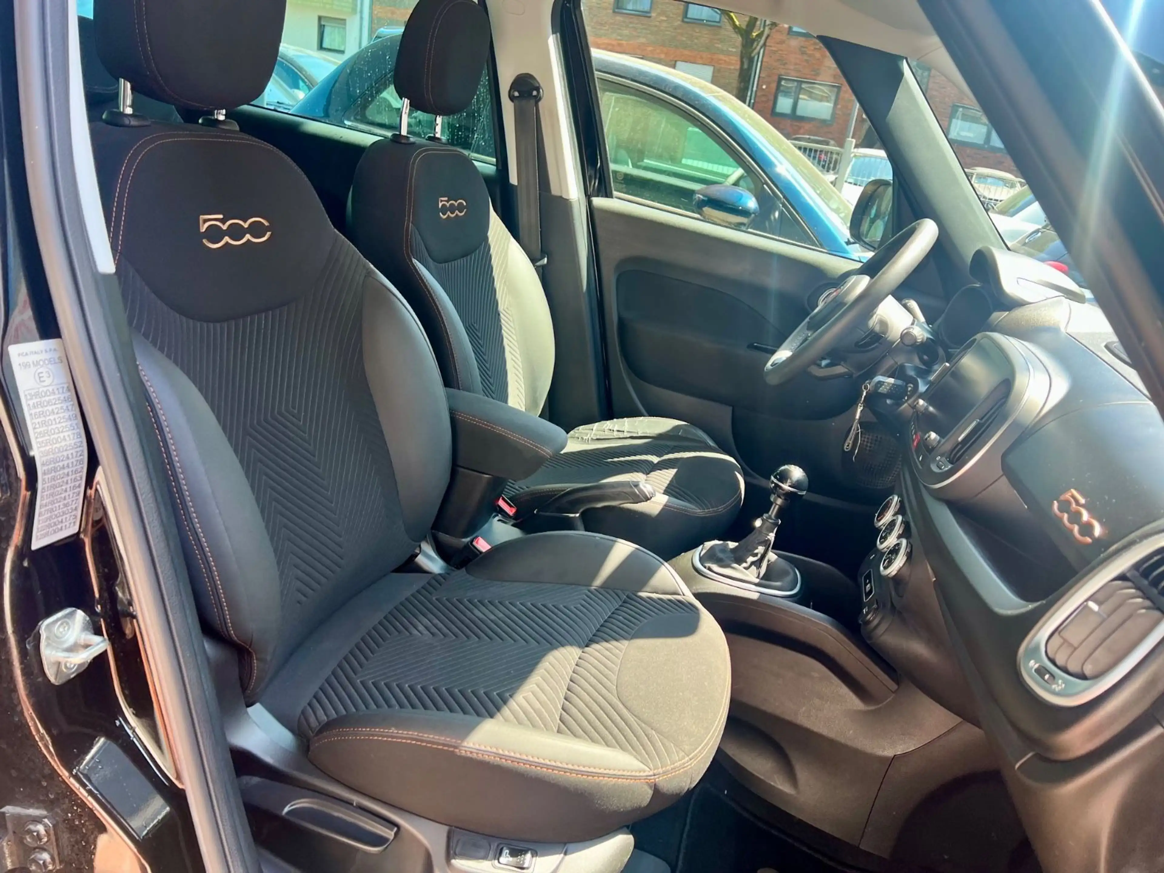 Fiat 500L S-Design *CAM*KLIMA*CAR-PLAY*1-J GAR* — photo 8