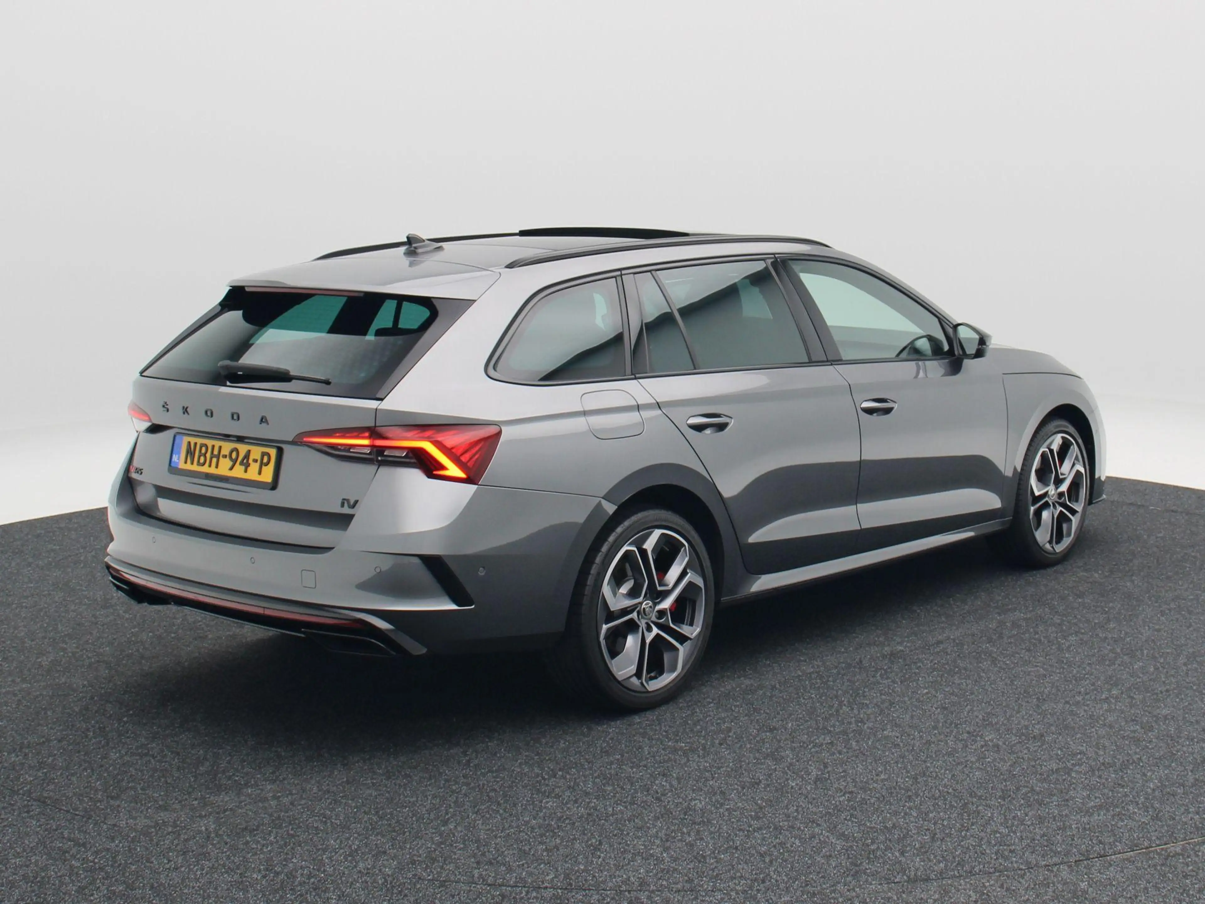 Skoda Octavia Combi 1.4 TSi 245 Pk RS iV PHEV Business | Stoel/S — photo 3