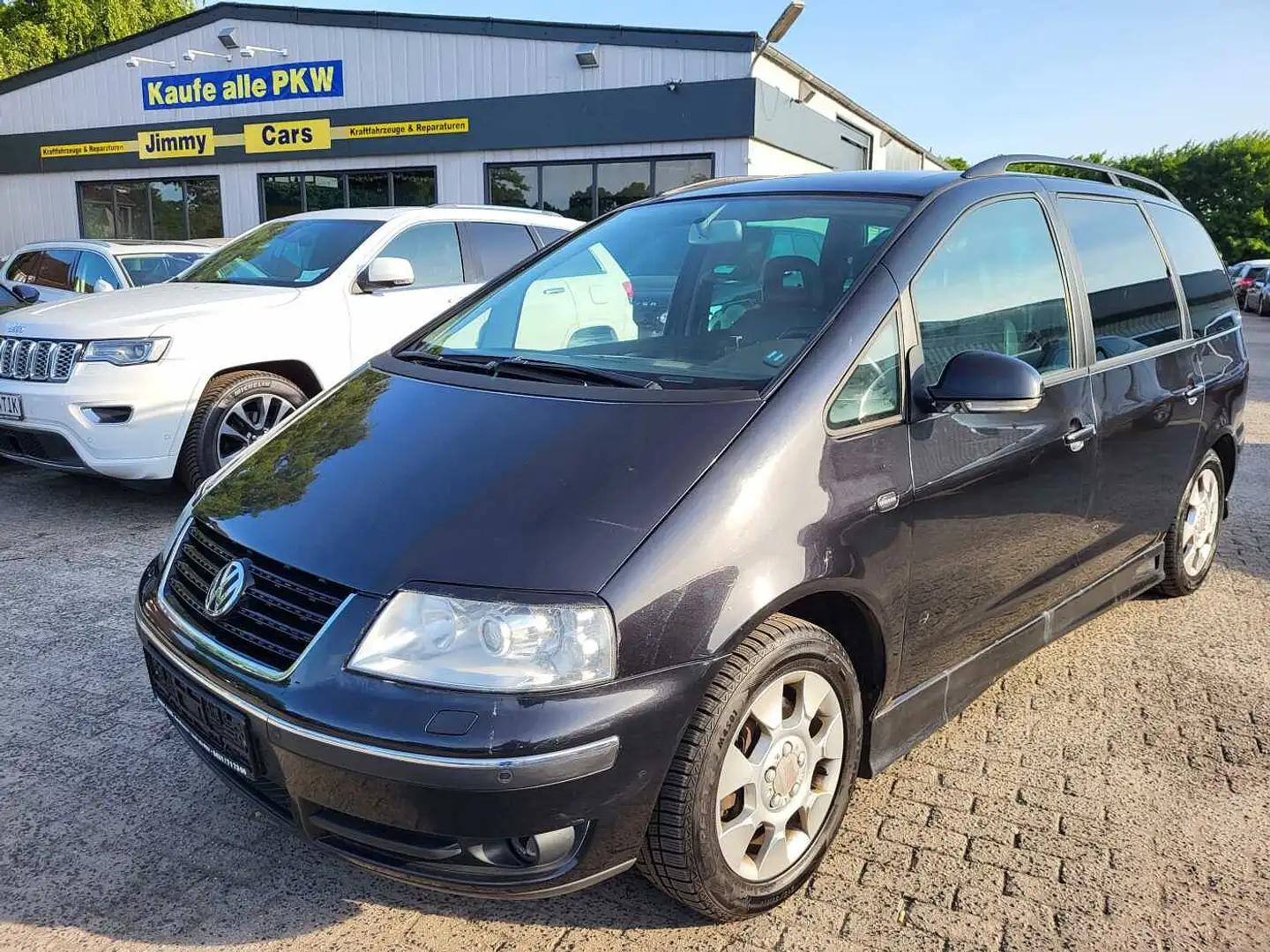 Volkswagen Sharan 1.8 5V Turbo Highline Zwart - 1