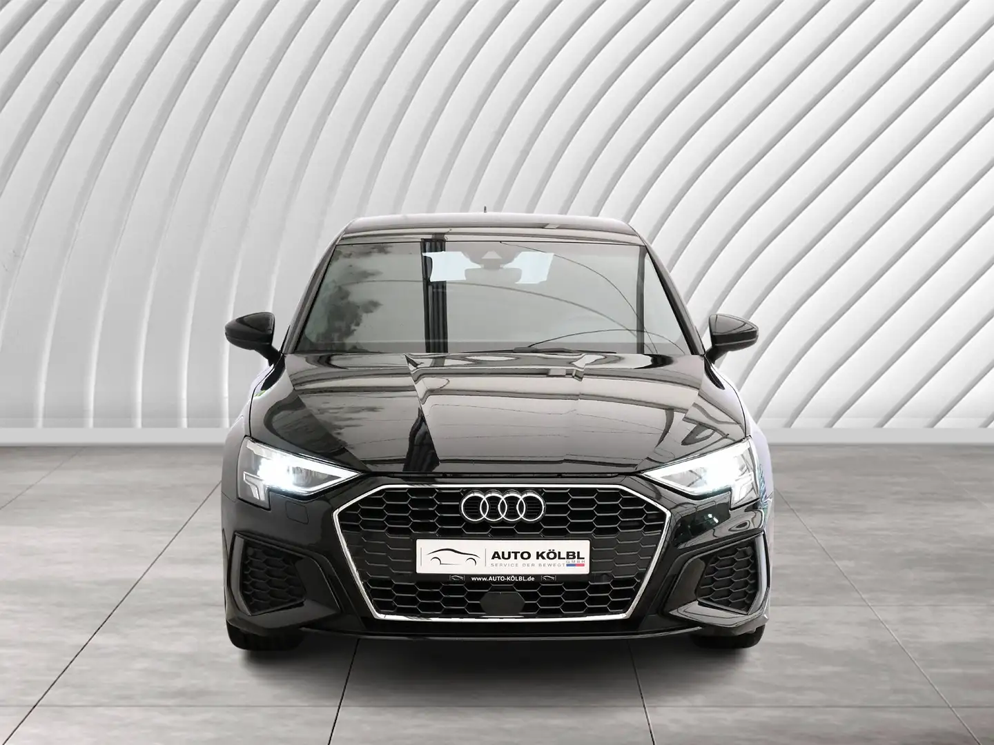 Audi A3 Sportback 35 TFSI S line ACC LED Sound Syst. Schwarz - 2