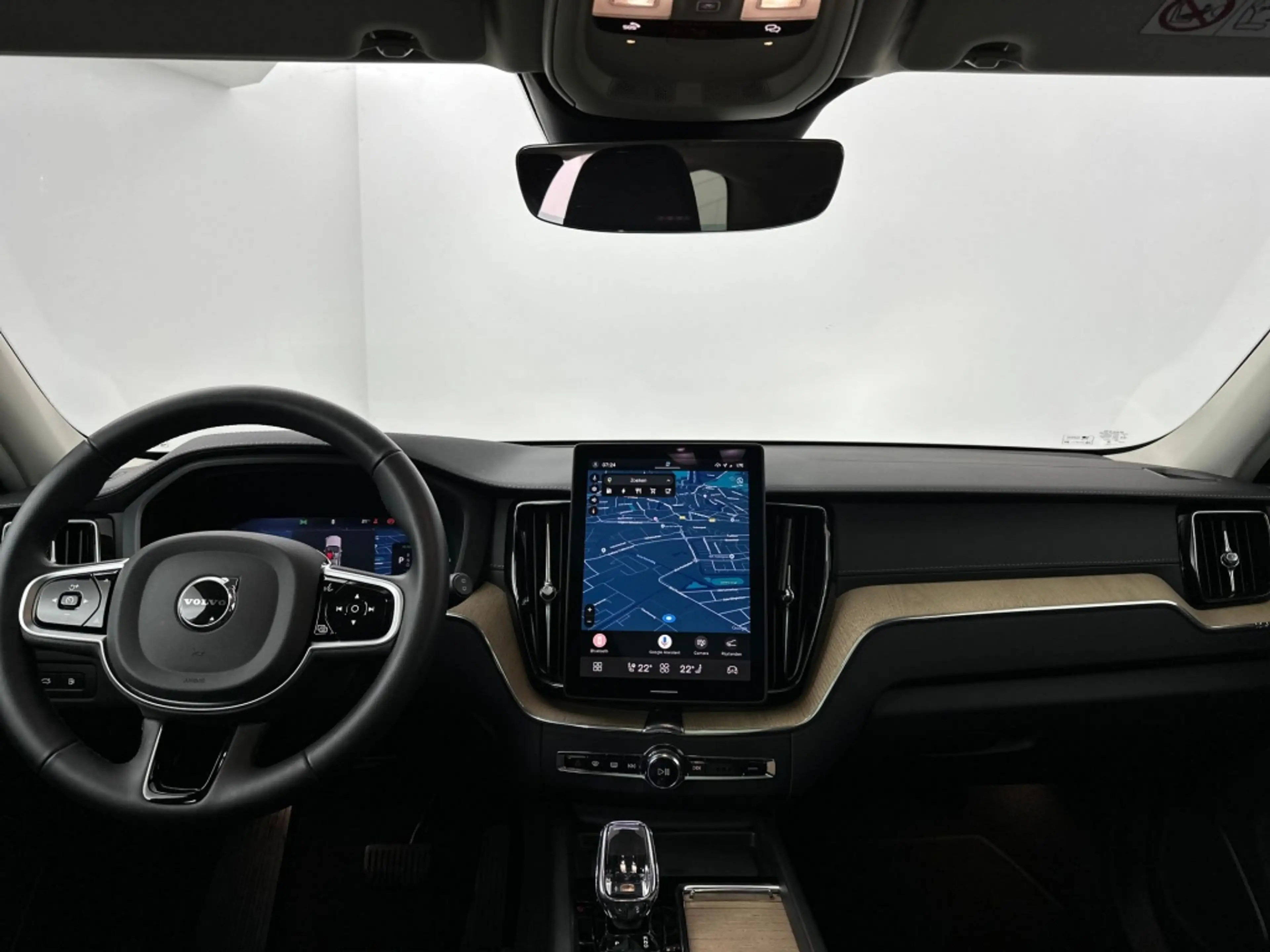 Volvo XC60 T6 398PK Recharge Ultra Dark| Pano| HUD| 360Camera — photo 21