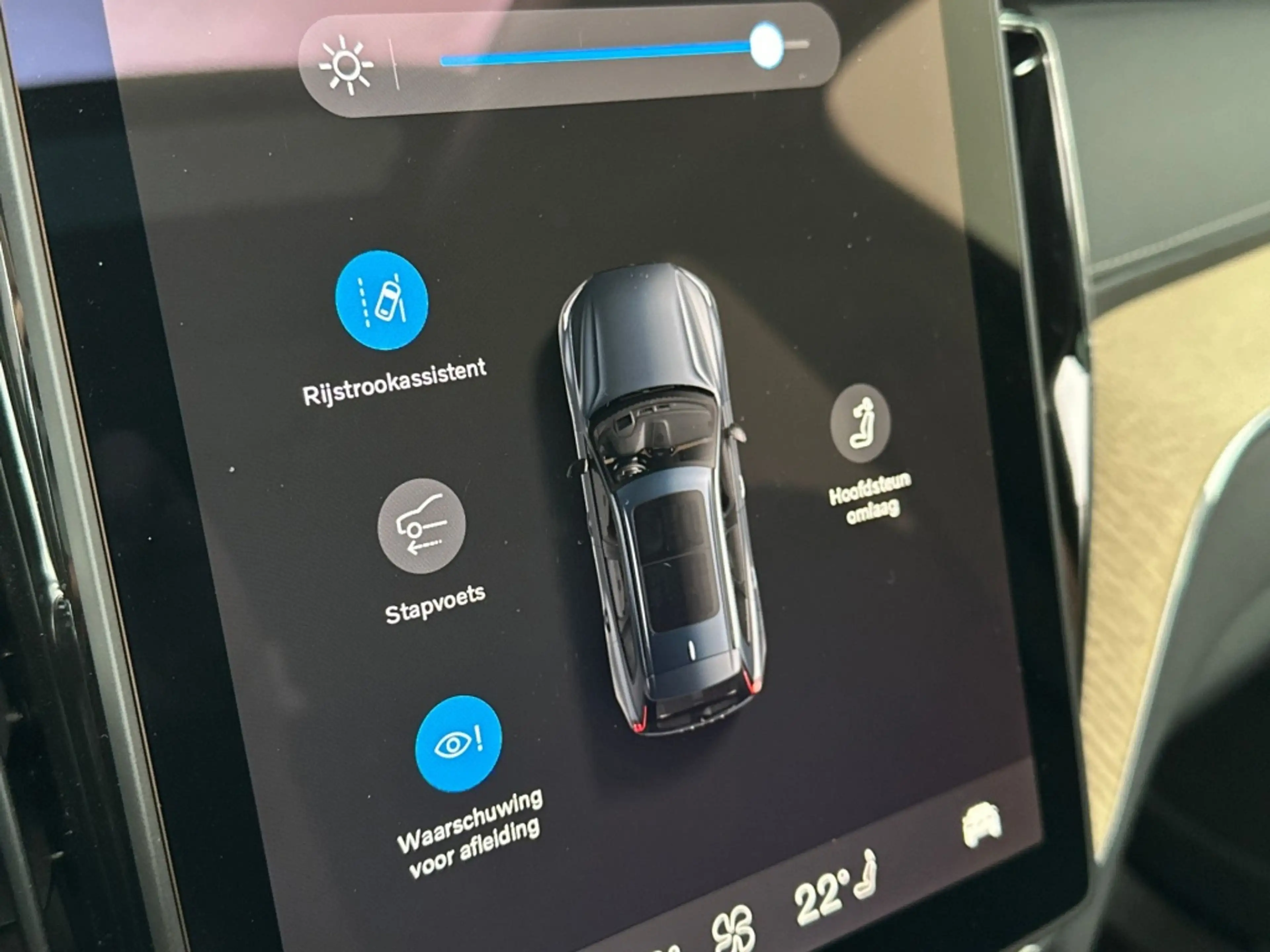 Volvo XC60 T6 398PK Recharge Ultra Dark| Pano| HUD| 360Camera — photo 31
