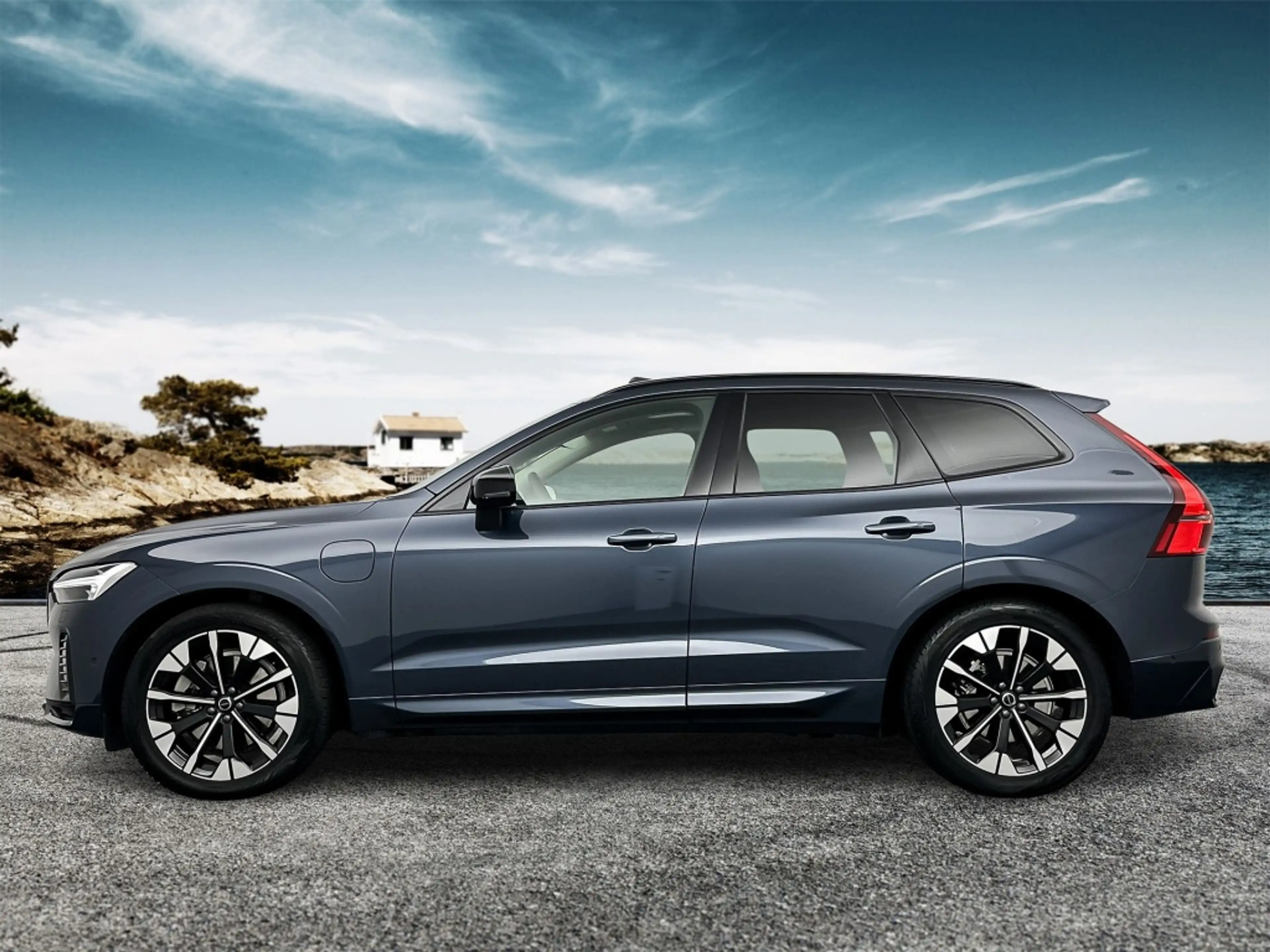 Volvo XC60 T6 398PK Recharge Ultra Dark| Pano| HUD| 360Camera — photo 8