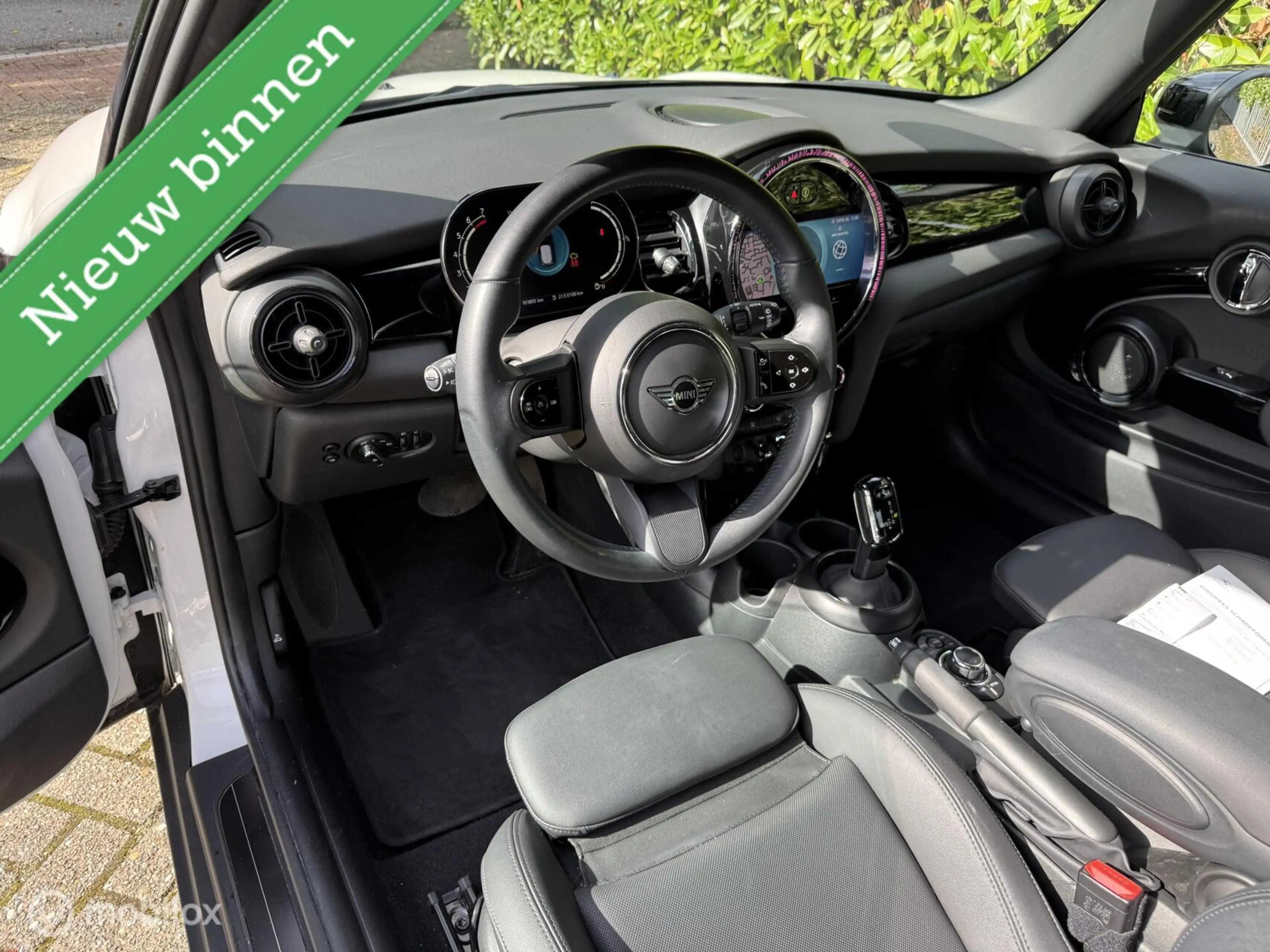 MINI Cooper 3-Deurs 1.5 Camden Plus Edition BTW auto! — photo 2
