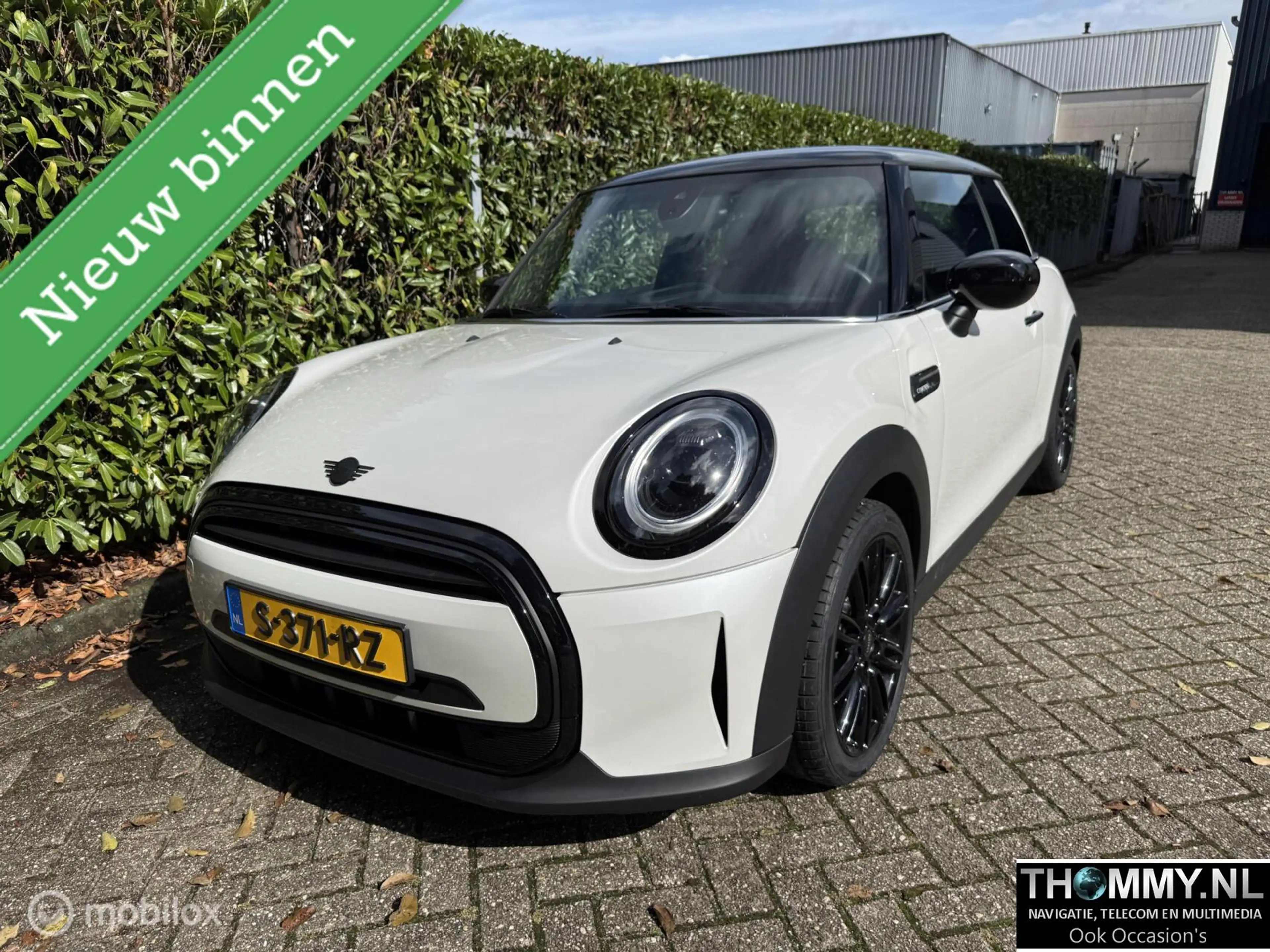 MINI Cooper 3-Deurs 1.5 Camden Plus Edition BTW auto!
