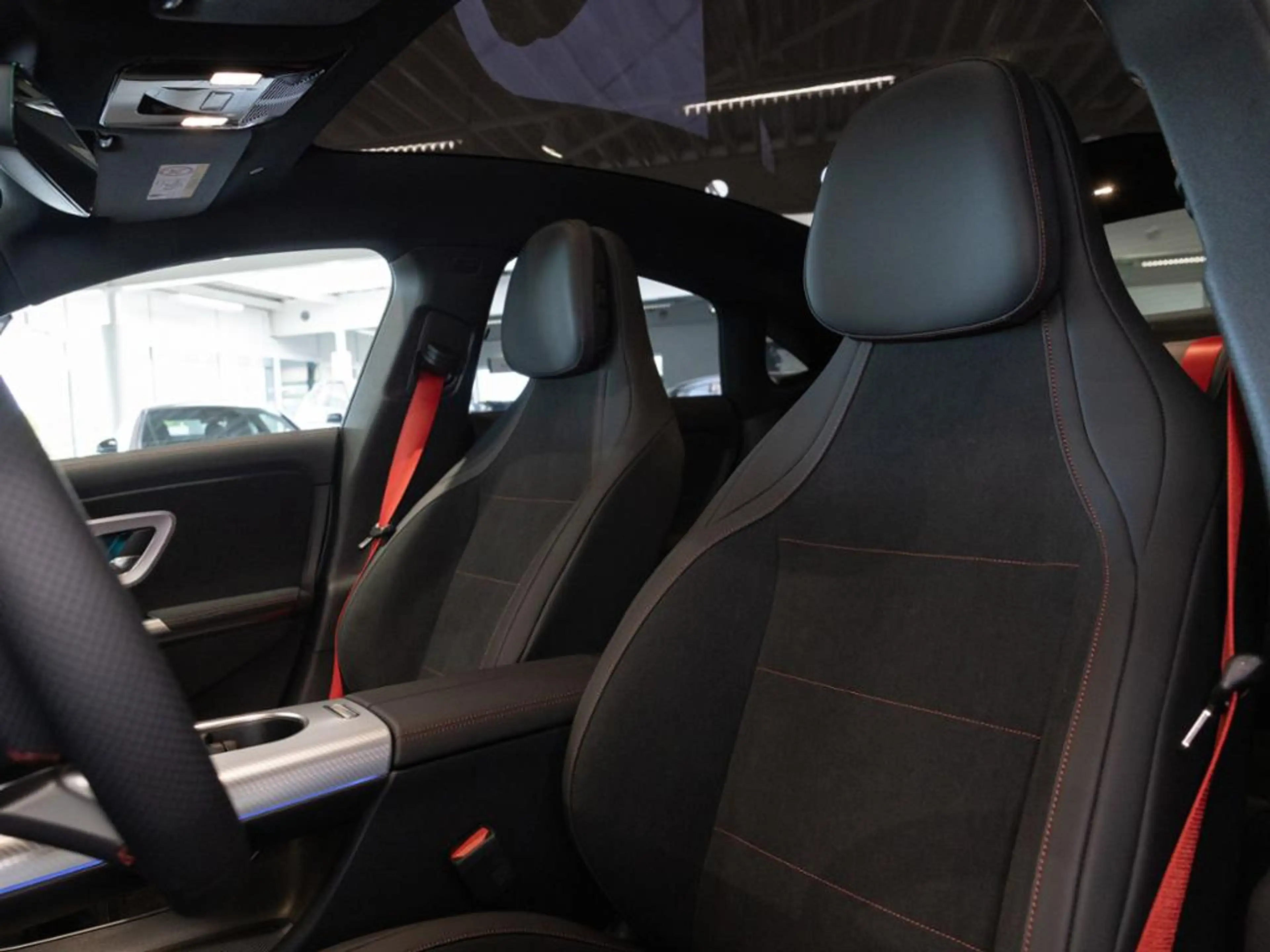 Mercedes-Benz CLA 220 4MATIC AMG BURM NIGHT MEMO MULTI 360 AHK — photo 6