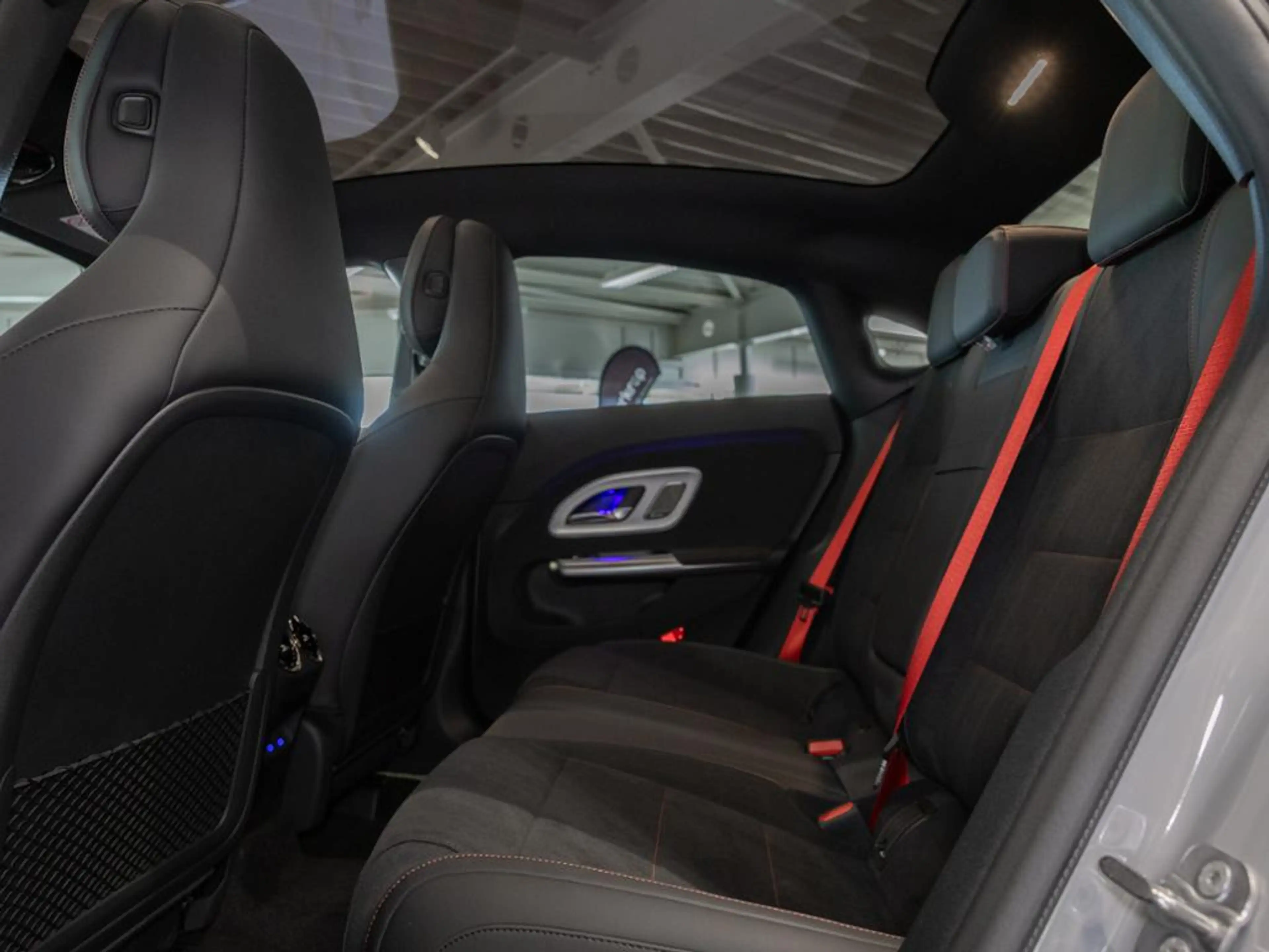 Mercedes-Benz CLA 220 4MATIC AMG BURM NIGHT MEMO MULTI 360 AHK — photo 7