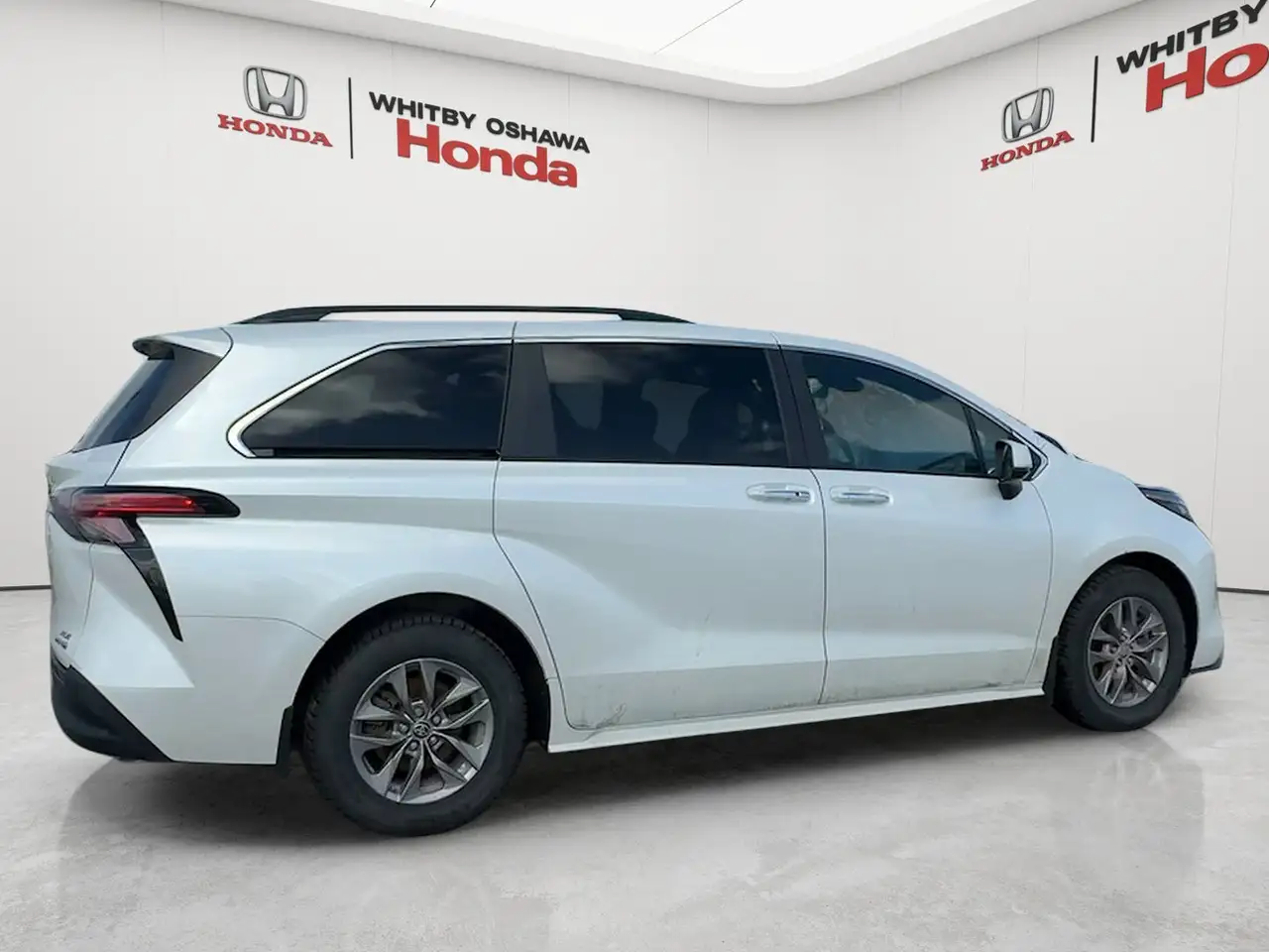 Toyota Sienna fotografie Toyota Sienna