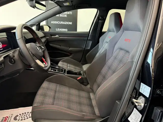 Volkswagen Golf view 11
