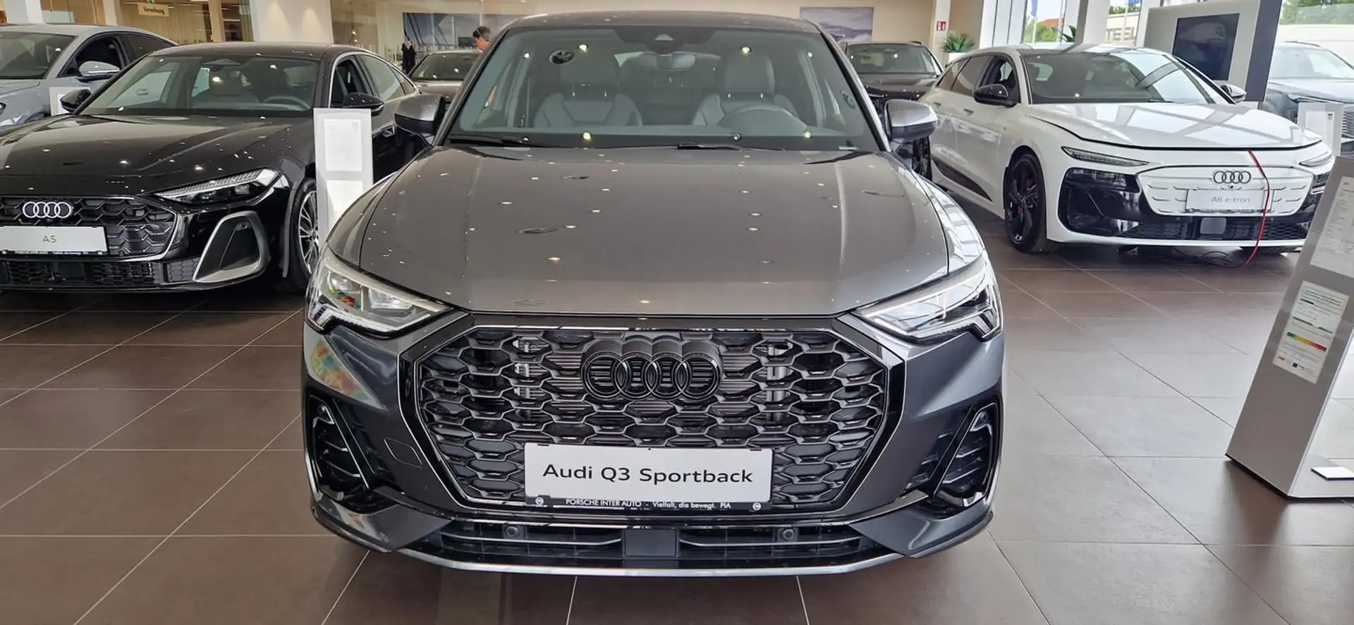 Audi Q3 35 TFSI admired Gris - 2
