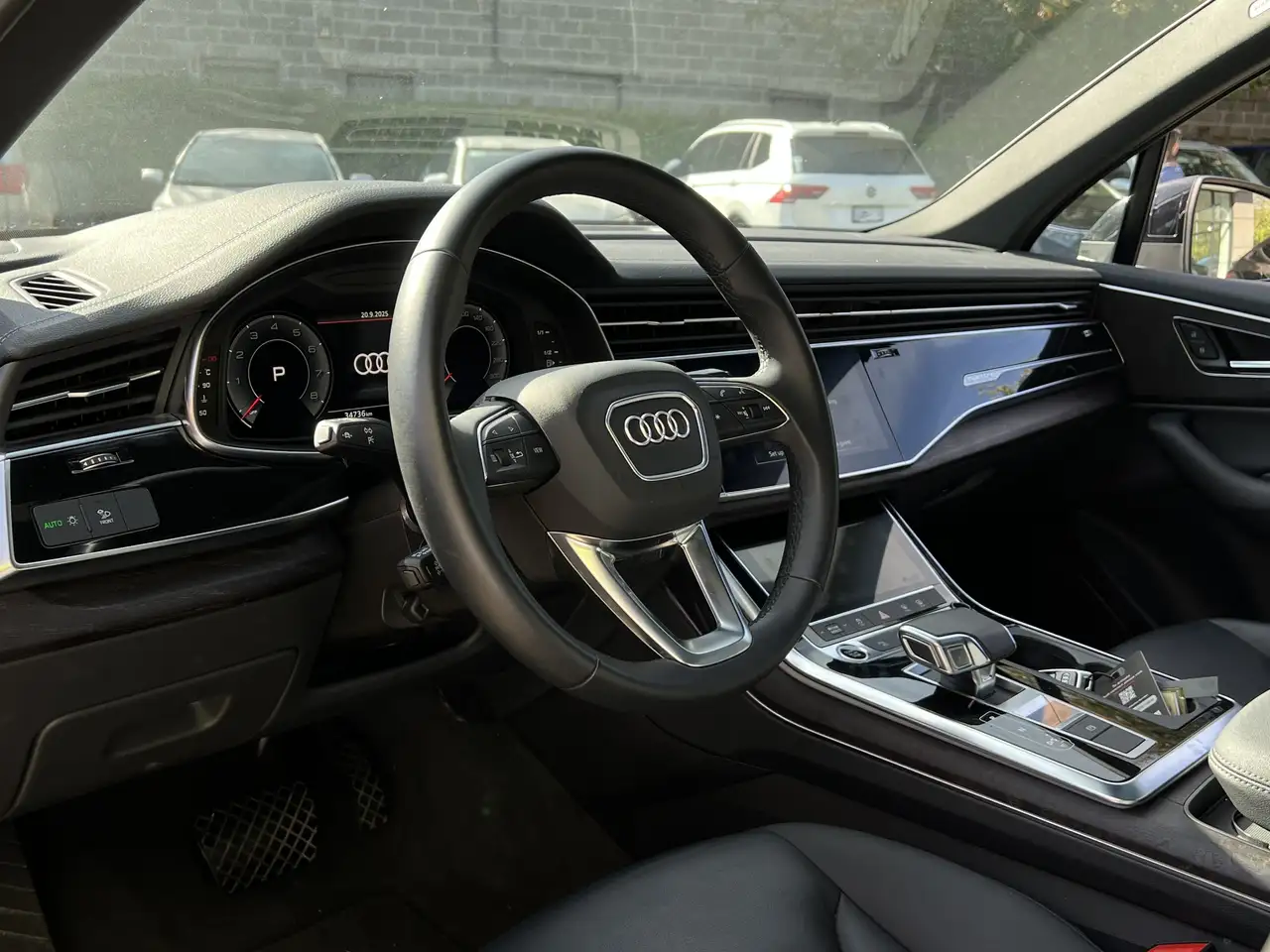 Audi Q7 photo Audi Q7