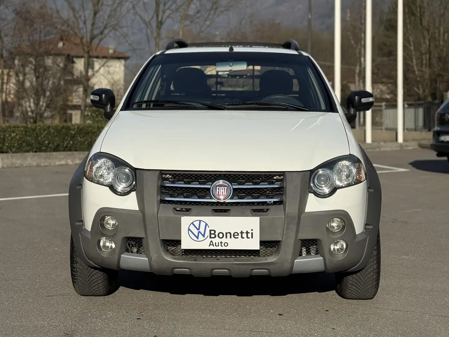 Fiat Strada 1.3 mjet Adventure autocarro N1 4 posti Weiß - 2