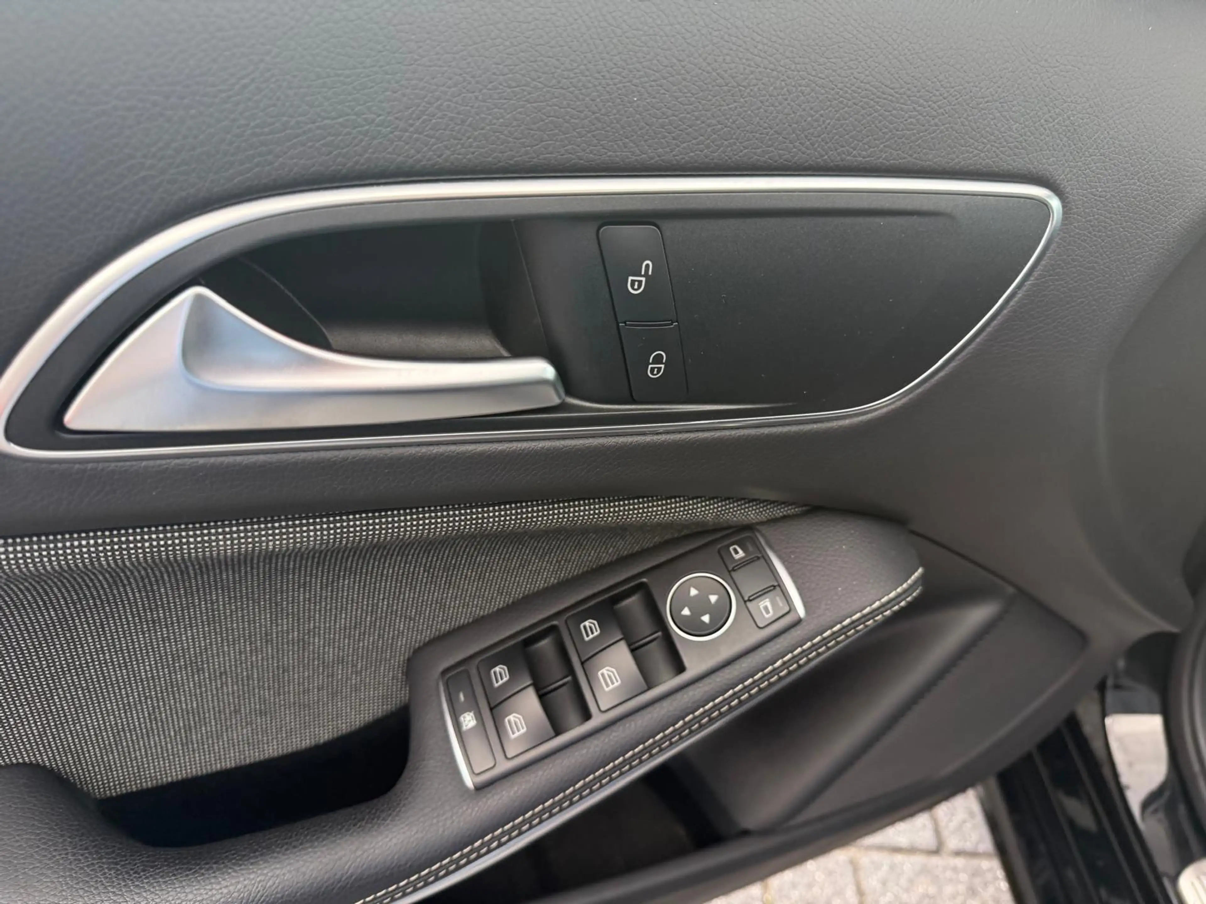 Mercedes-Benz A 180 Business Solution | 1E EIGENAAR | 3/6/12 MND GARAN — photo 30