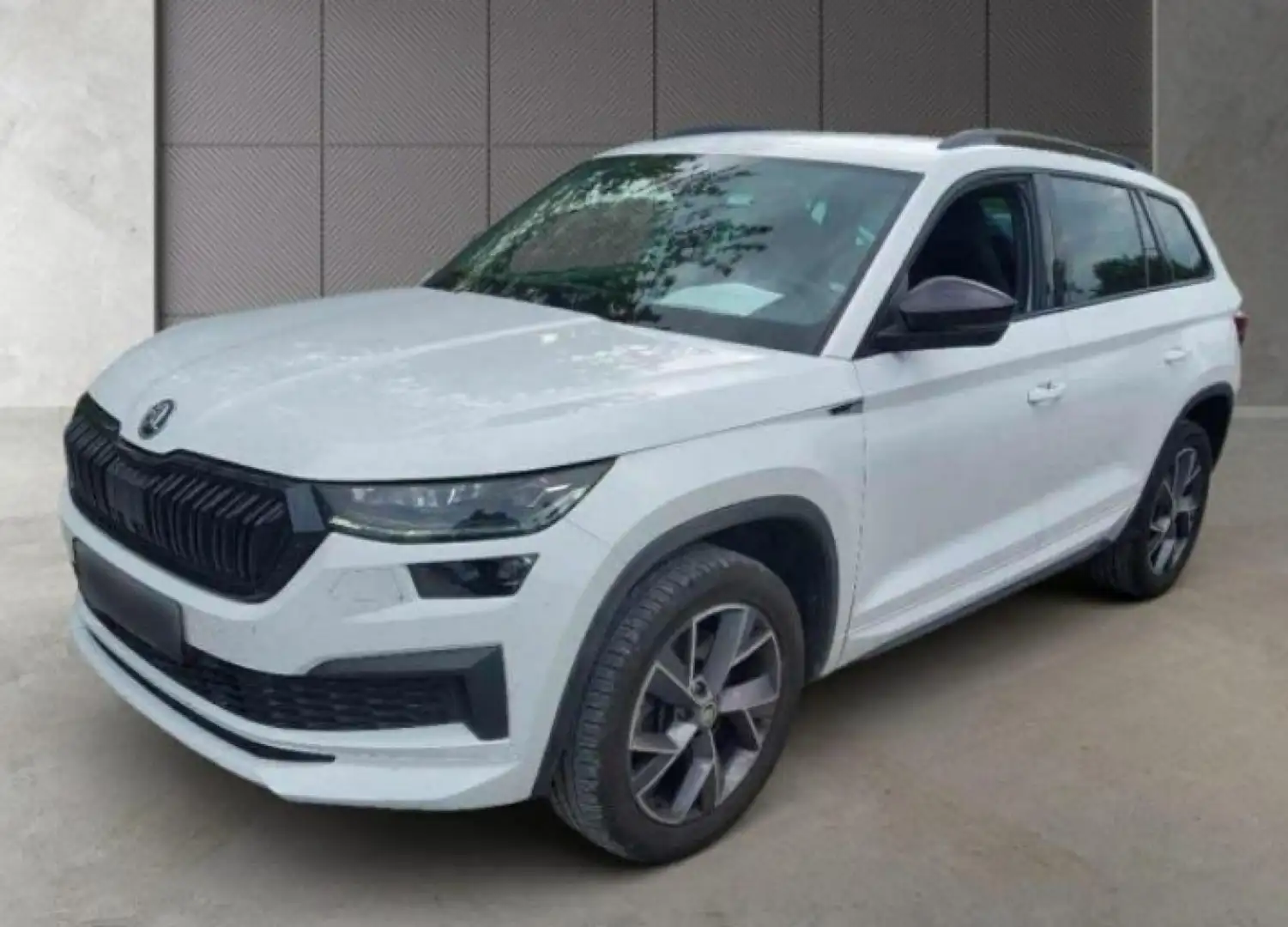 Skoda Kodiaq Sportline 2.0 TDI DSG 4x4 *NAVI*AHK*LED* Weiß - 2