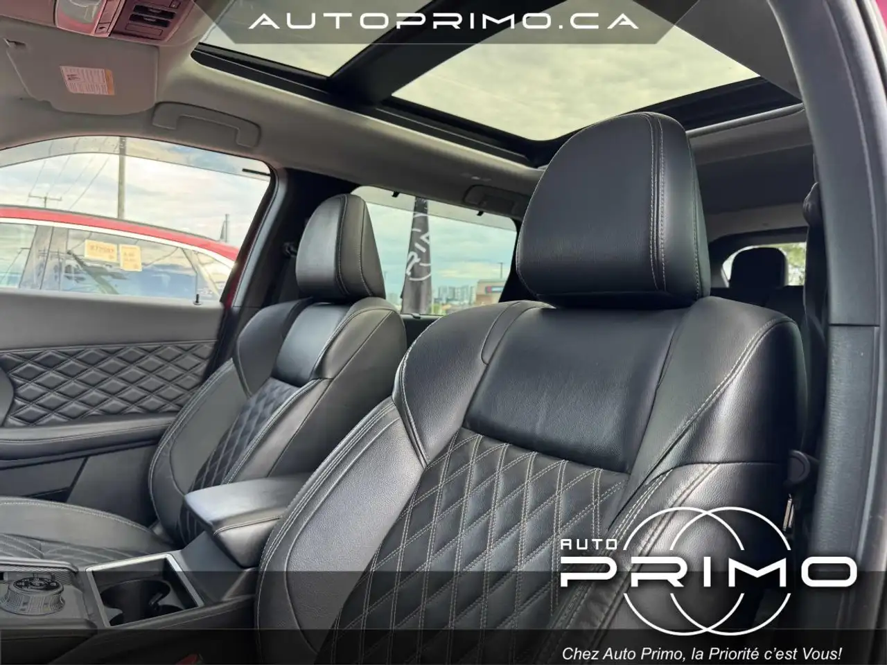 Mitsubishi Outlander photo Mitsubishi Outlander