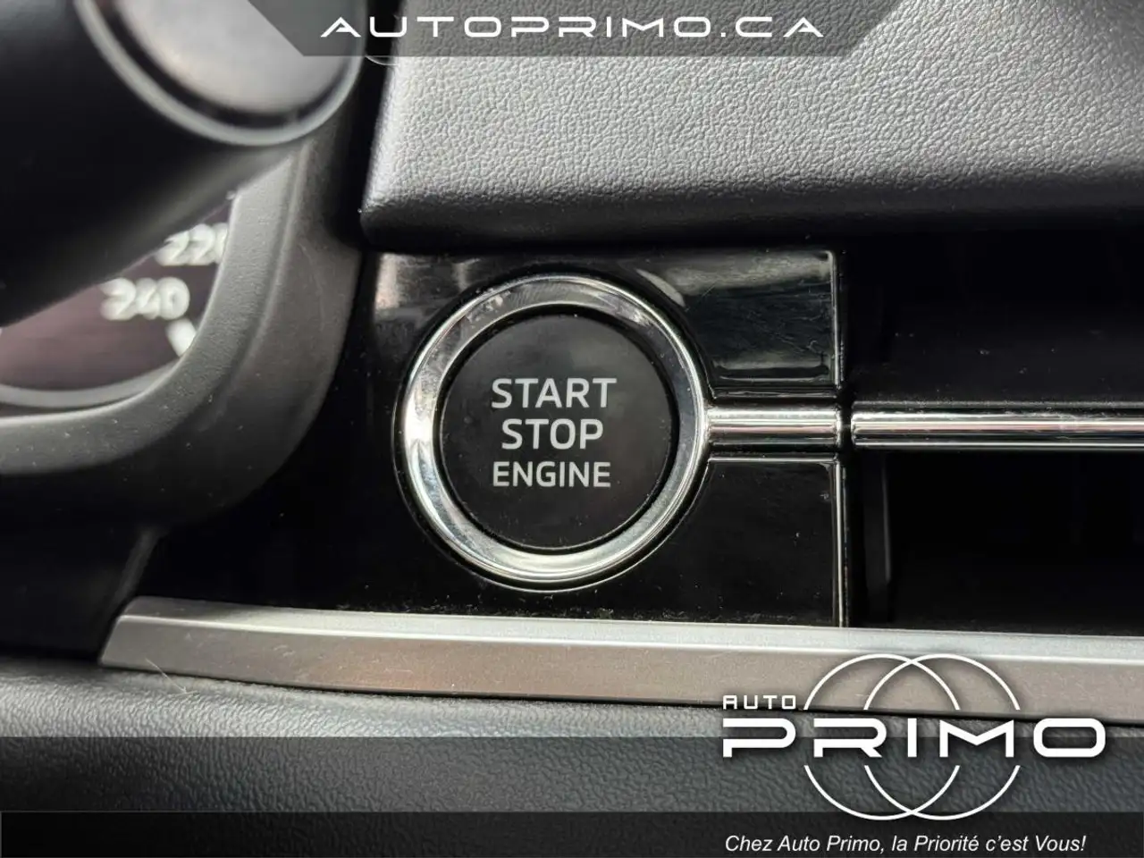 Mitsubishi Outlander photo Mitsubishi Outlander