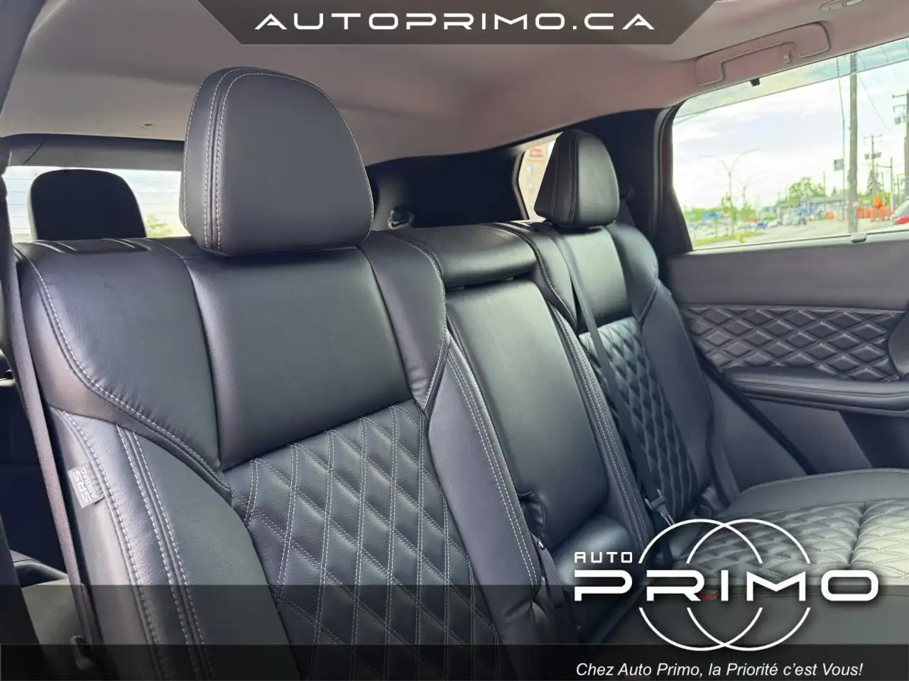Mitsubishi Outlander photo Mitsubishi Outlander