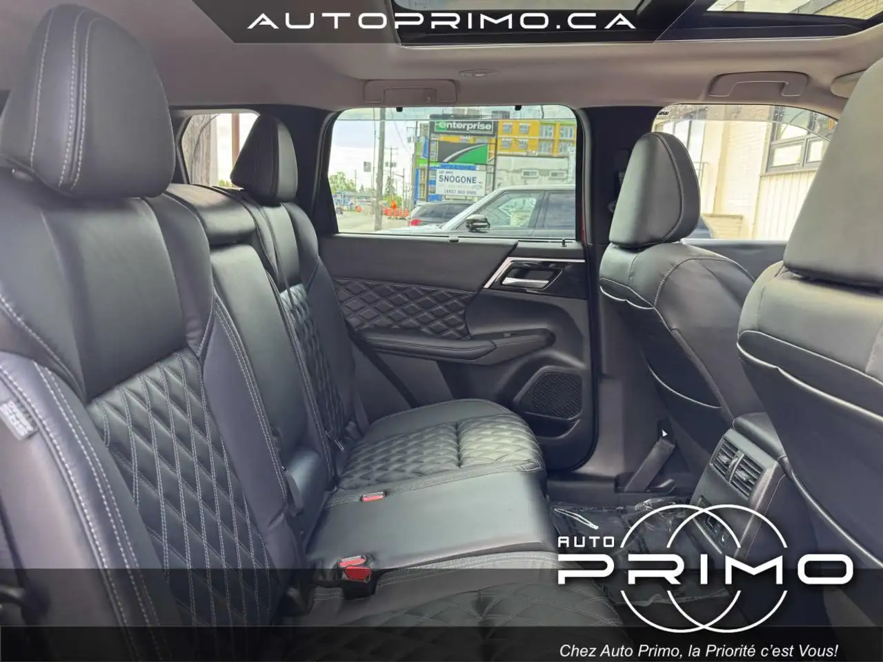 Mitsubishi Outlander photo Mitsubishi Outlander