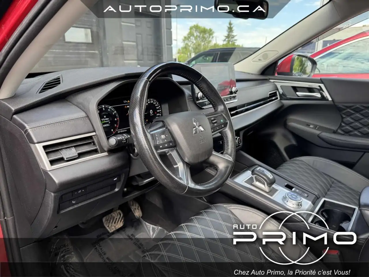 Mitsubishi Outlander photo Mitsubishi Outlander