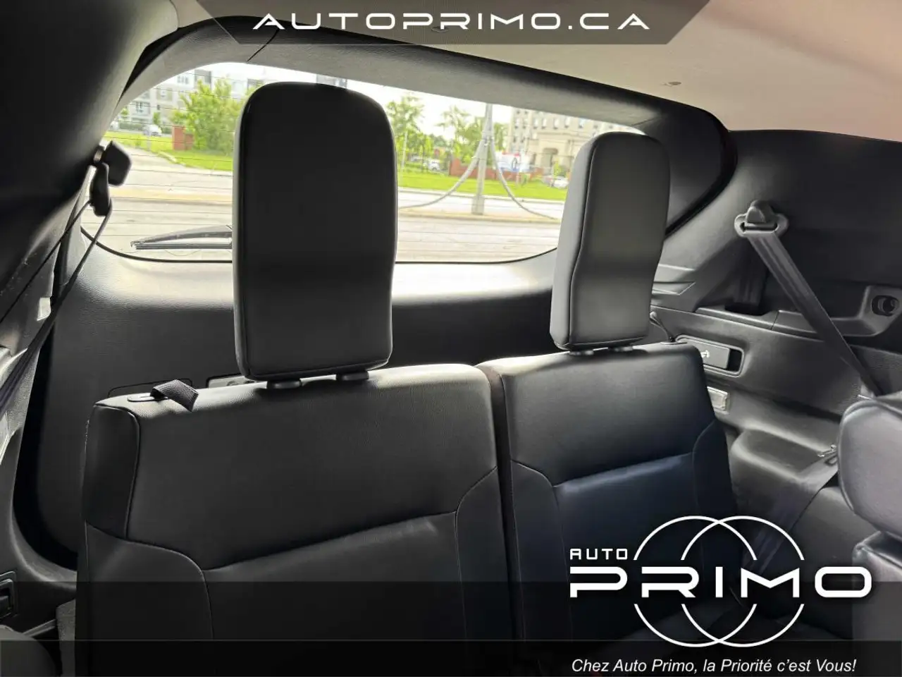 Mitsubishi Outlander photo Mitsubishi Outlander