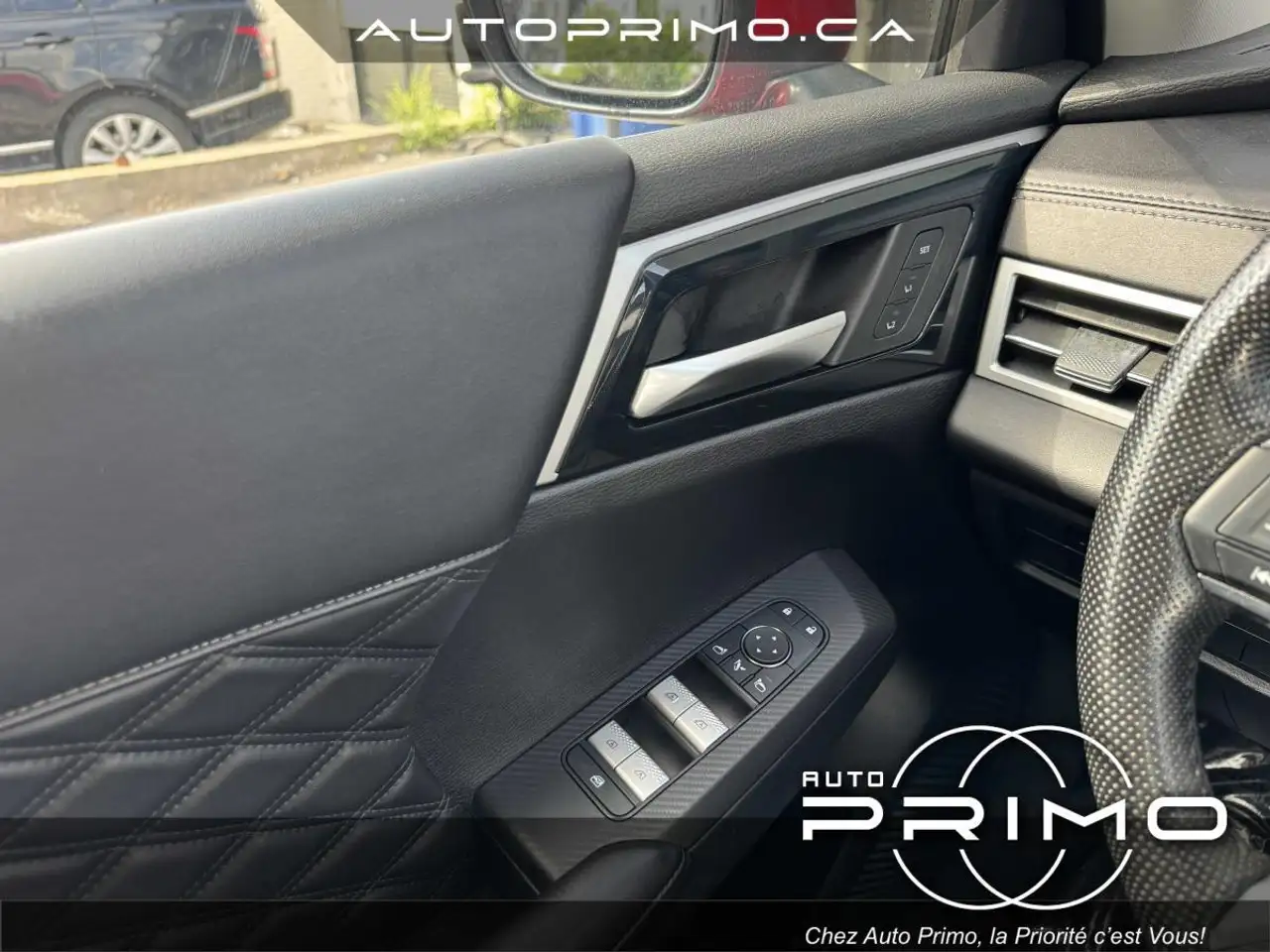 Mitsubishi Outlander photo Mitsubishi Outlander