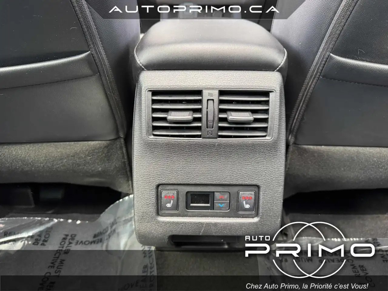 Mitsubishi Outlander photo Mitsubishi Outlander
