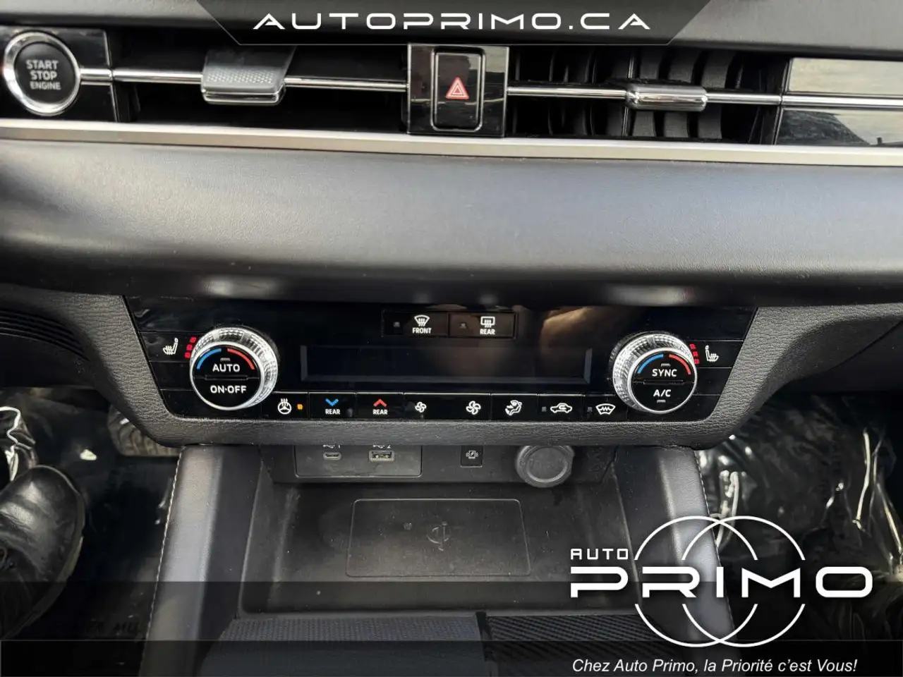 Mitsubishi Outlander photo Mitsubishi Outlander