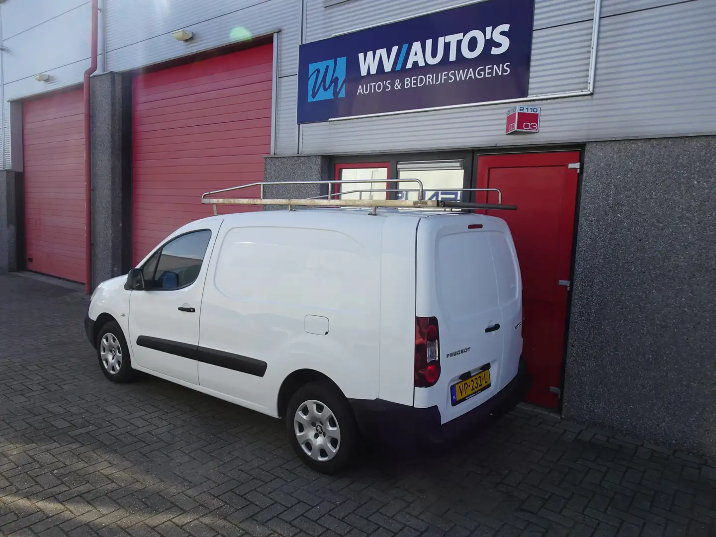 Peugeot Partner 122 1.6 HDi 90 L2 XR airco 69860 km !!!!!!!!! Blanc - 2