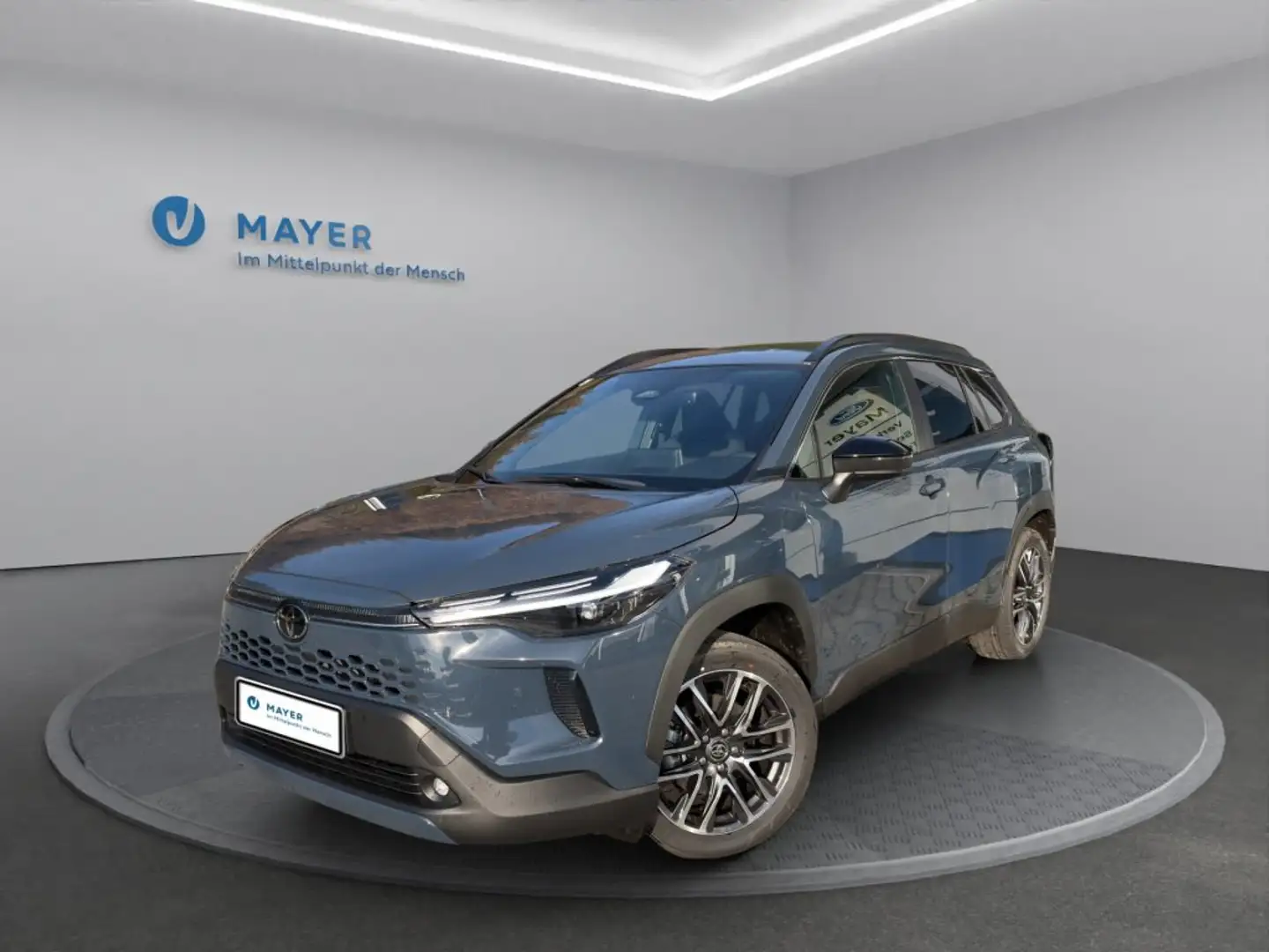 Toyota Corolla Cross 2.0, Active Drive, 4x4 Grau - 1