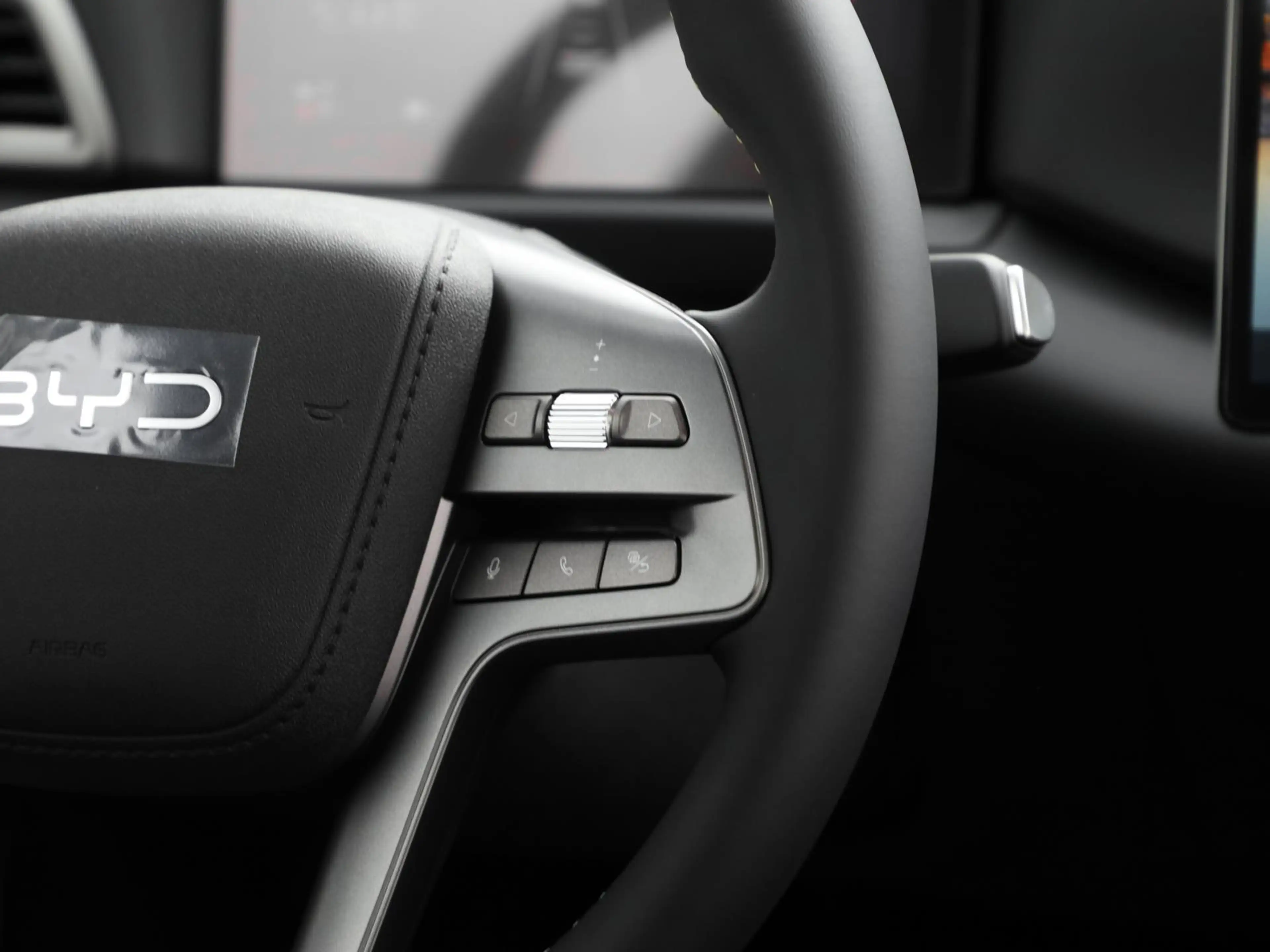 BYD Atto 2 DM-i Boost NAVI SHZ PDC BT ZV USB — photo 9