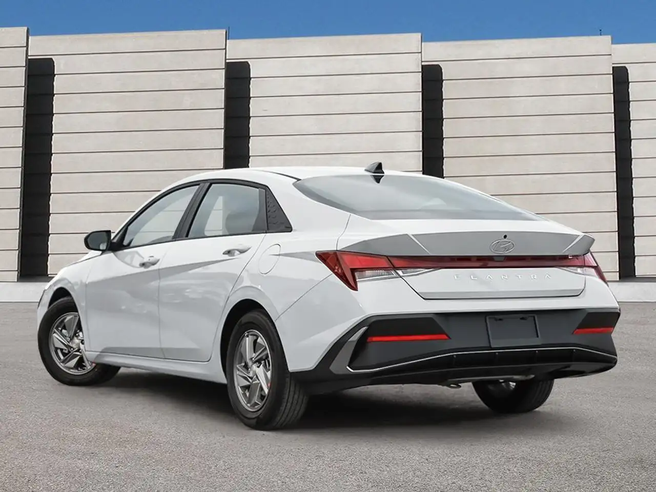 Hyundai ELANTRA снимка Hyundai ELANTRA