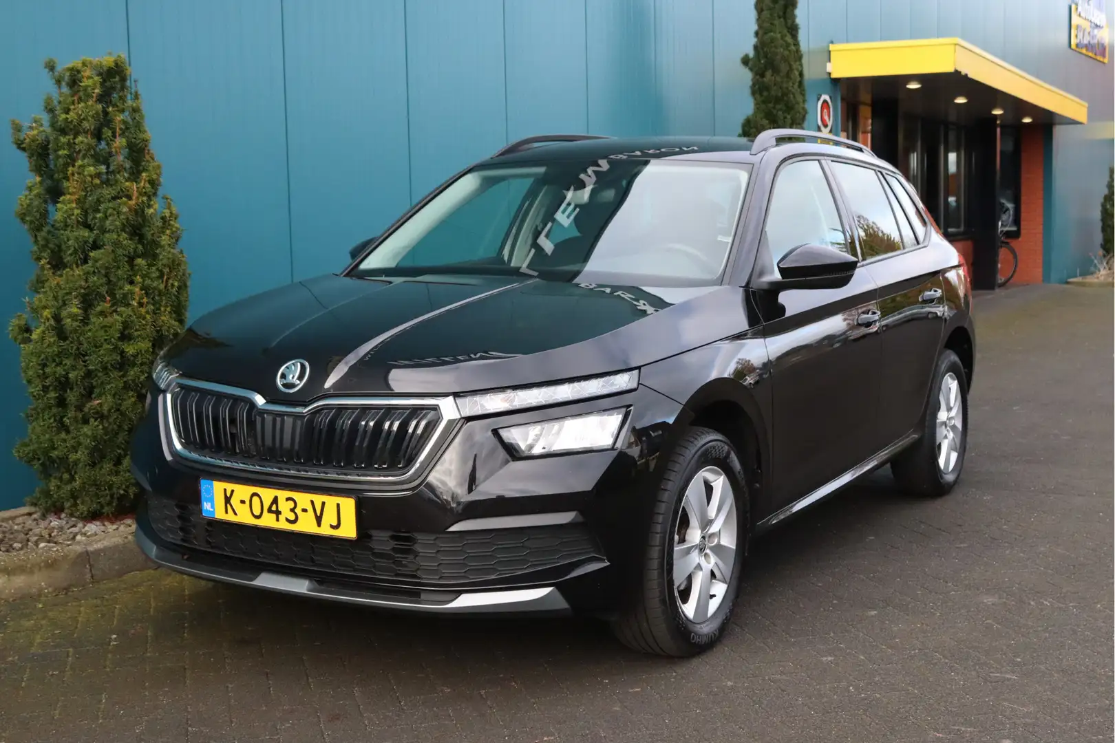 Skoda Kamiq 1.0 TSI Ambition ECC|NAV.VIA.APP|CRUISE|LED|PDC|LM Negro - 1