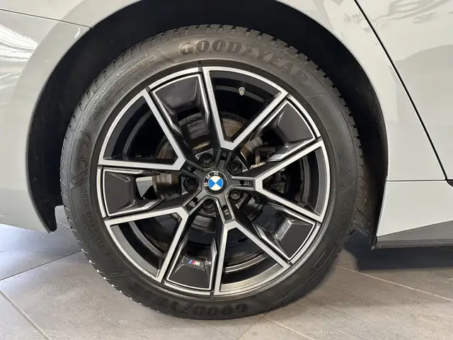 BMW M view 3