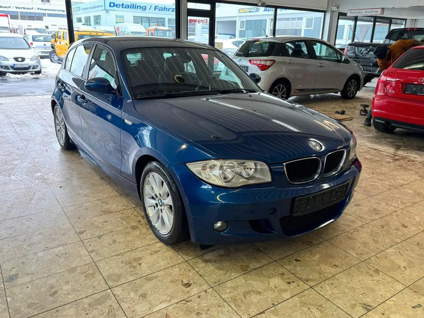 BMW 116 i M-Paket Blau - 1
