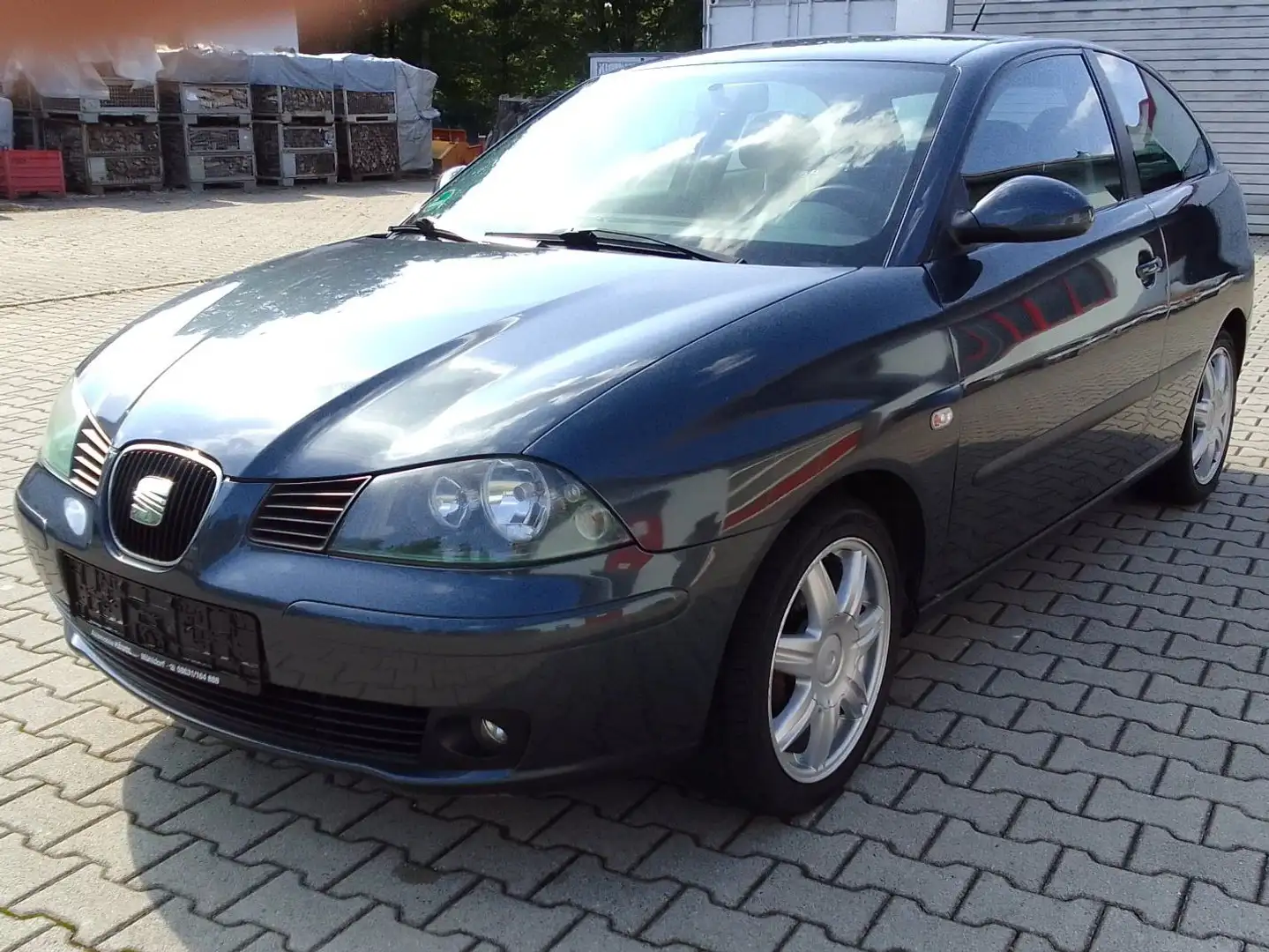 SEAT Ibiza 1.4 16V Sport Blau - 1