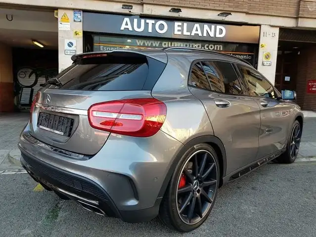 Mercedes-Benz GLA 45 AMG 4MATIC