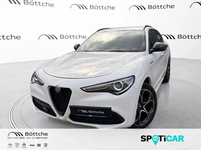 Alfa Romeo Stelvio 2.2 JTDM / Harman Kardon/ Active Suspension